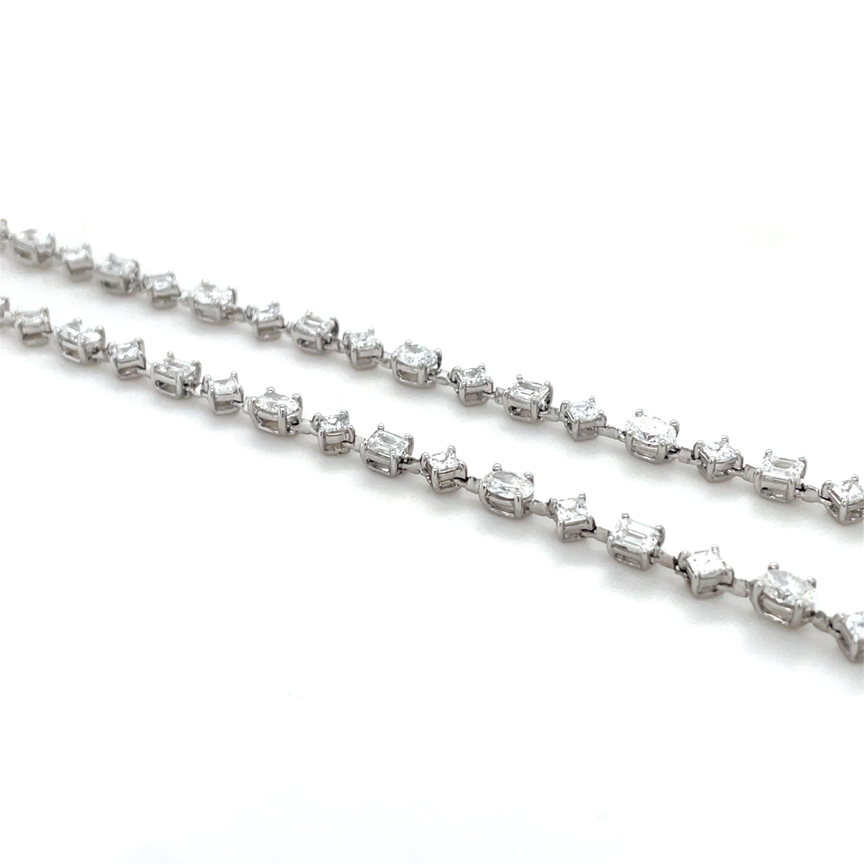 Longchain-Halskette mit 33,75 Karat mehrfarbigen Diamanten im Zustand „Hervorragend“ in Chicago, IL