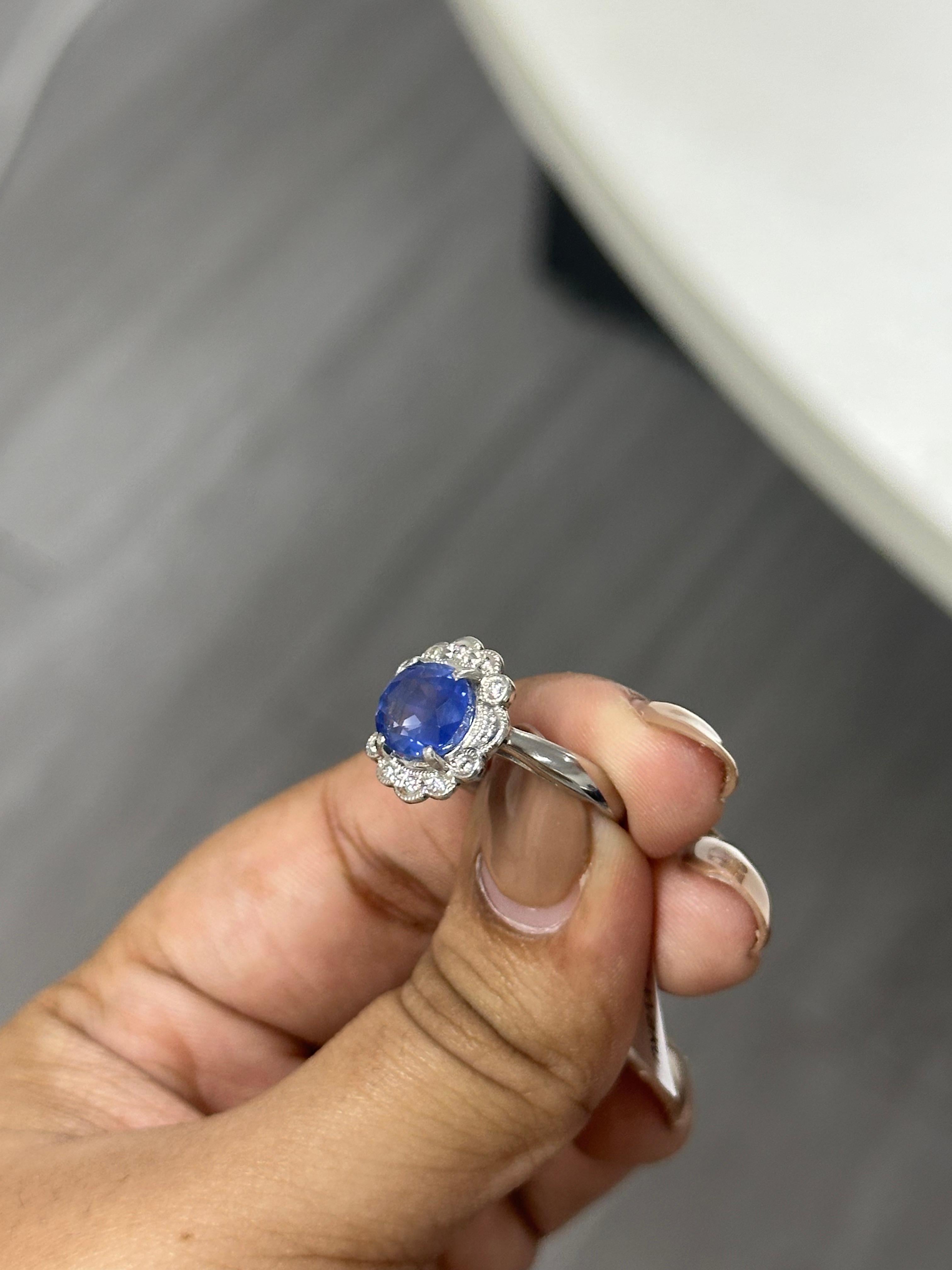3,38 Karat Blauer Saphir Cocktail Ring in PT900 (Art déco) im Angebot