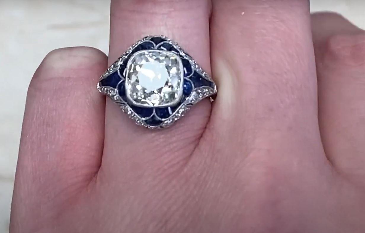 Ring mit 3,38 Karat Diamant im Kissenschliff, Platin, antiker Diamant im Zustand „Hervorragend“ im Angebot in New York, NY