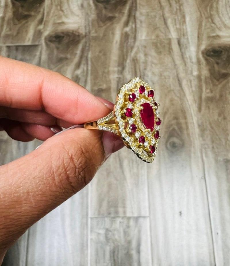3.38 Carat Natural Ruby Diamond 14 Karat Yellow Gold Cocktail Ring en vente 1