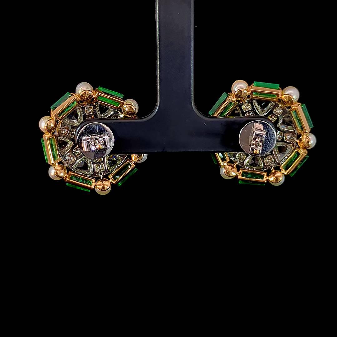 Women's 3.38 Carat Pearl and 5.95 Carat Emerald Earring For Sale