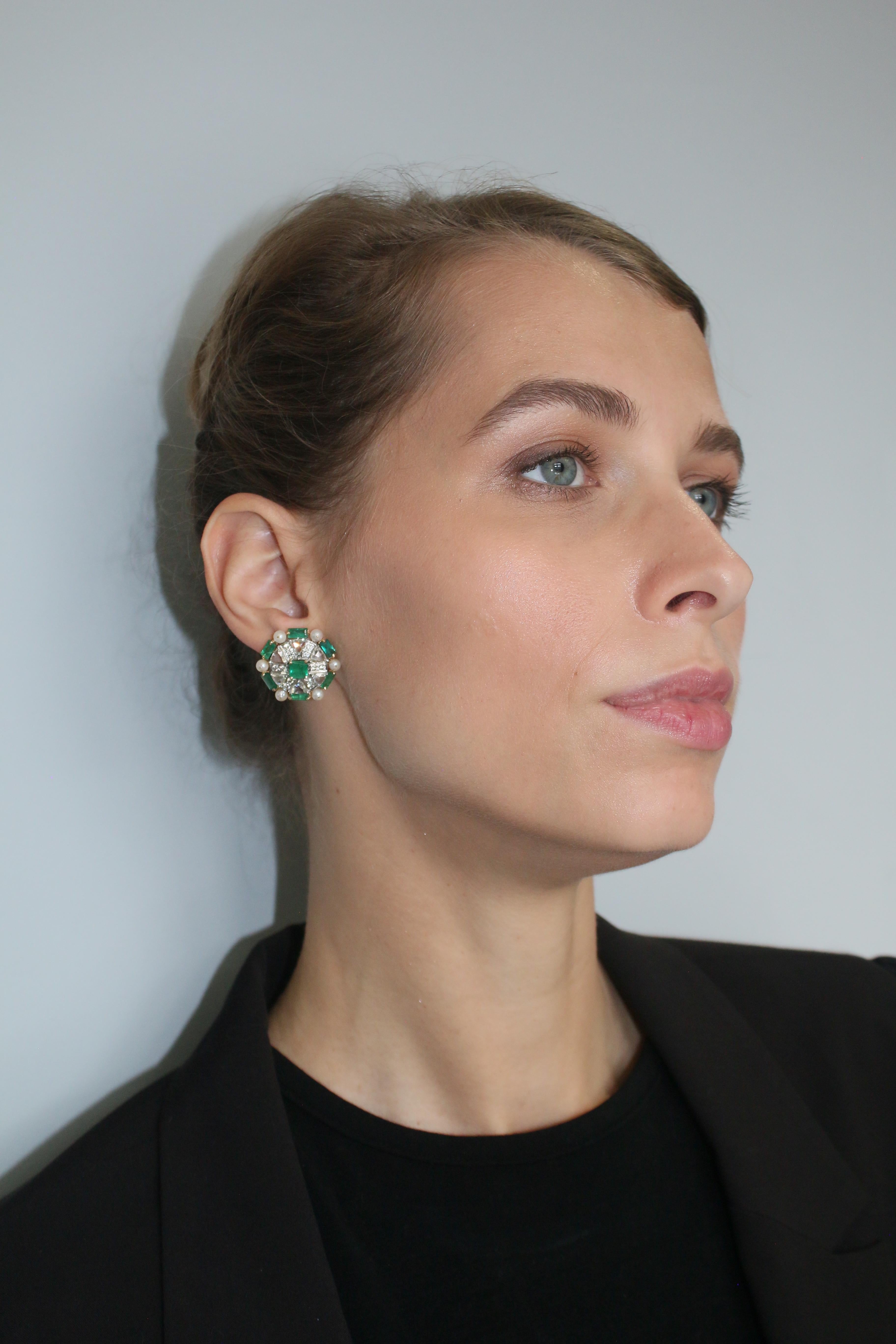 3.38 Carat Pearl and 5.95 Carat Emerald Earring 3