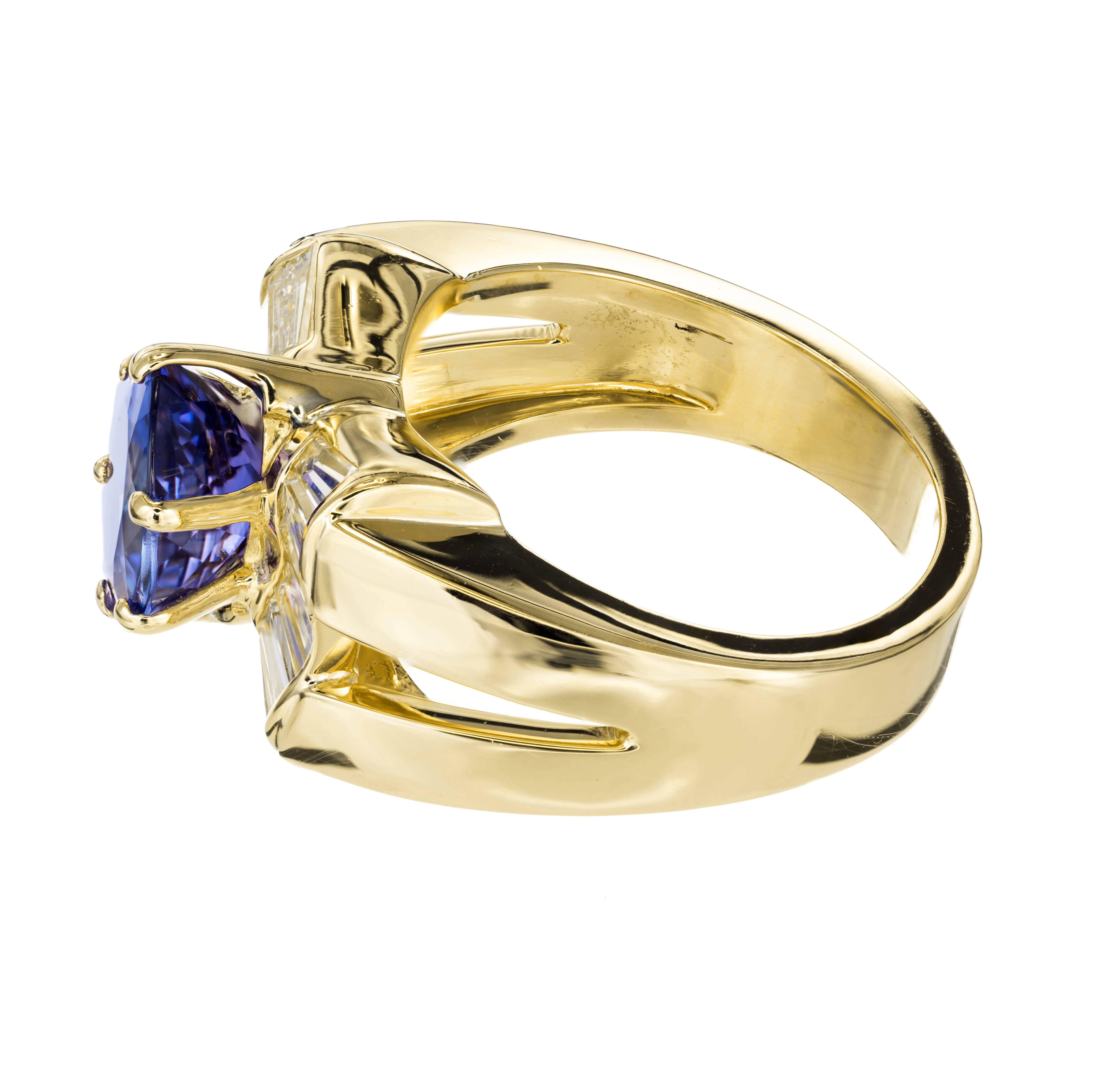 Oval Cut 3.38 Carat Purple Blue Tanzanite Diamond Yellow Gold Cocktail Ring