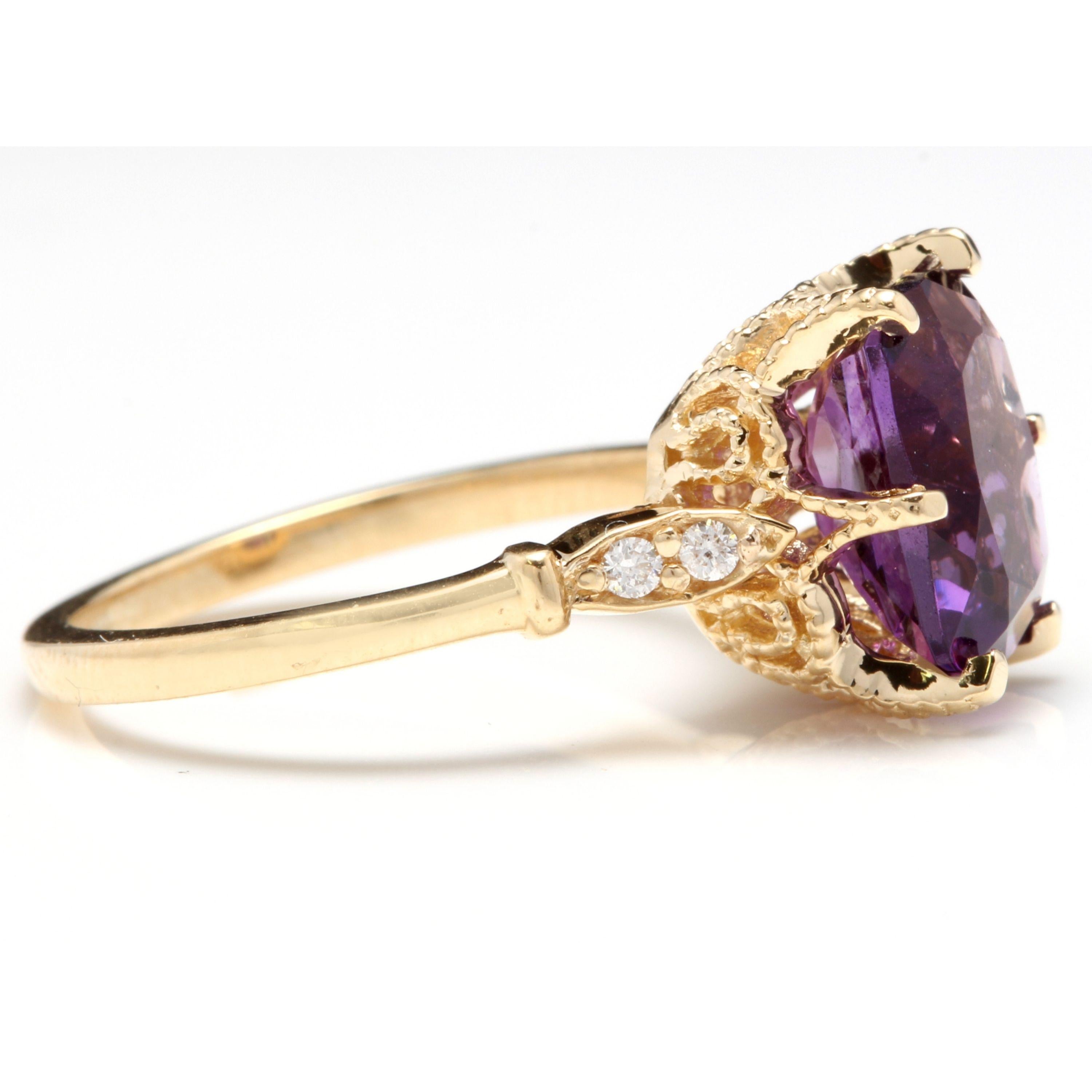 Mixed Cut 3.38 Carat Natural Amethyst and Diamond 14 Karat Solid Yellow Gold Ring For Sale