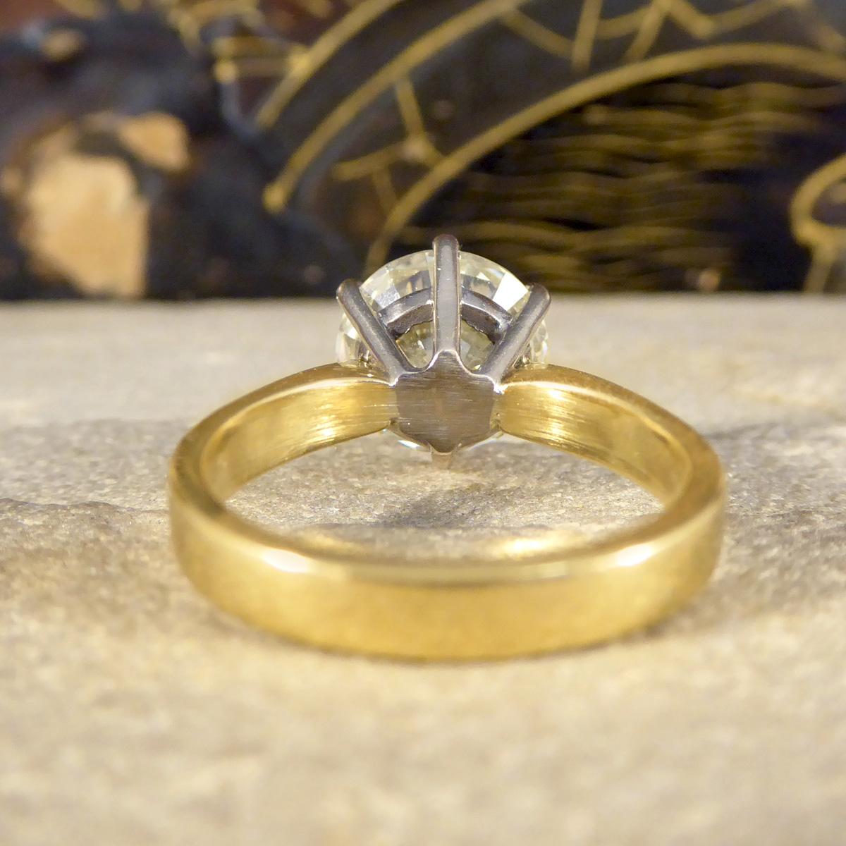 3.38ct Brilliant Cut Diamond Solitaire Engagement Ring in 18ct Gold In Good Condition For Sale In Yorkshire, West Yorkshire