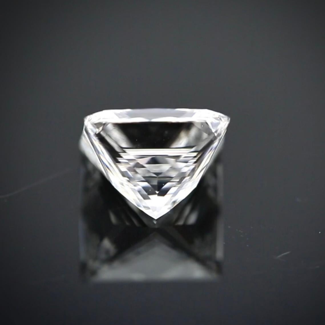 Diamante talla princesa F-VS2 de 3,39 quilates - Certificado GIA en venta 3