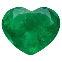 Esmeralda colombiana talla corazón de 3,39 quilates  Gema Natural Suelta Verde Profundo