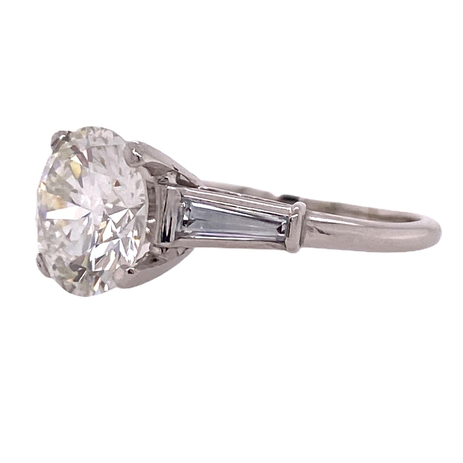 Modern 3.39 Carat Round Brilliant Diamond Platinum Engagement Ring GIA J/VS1