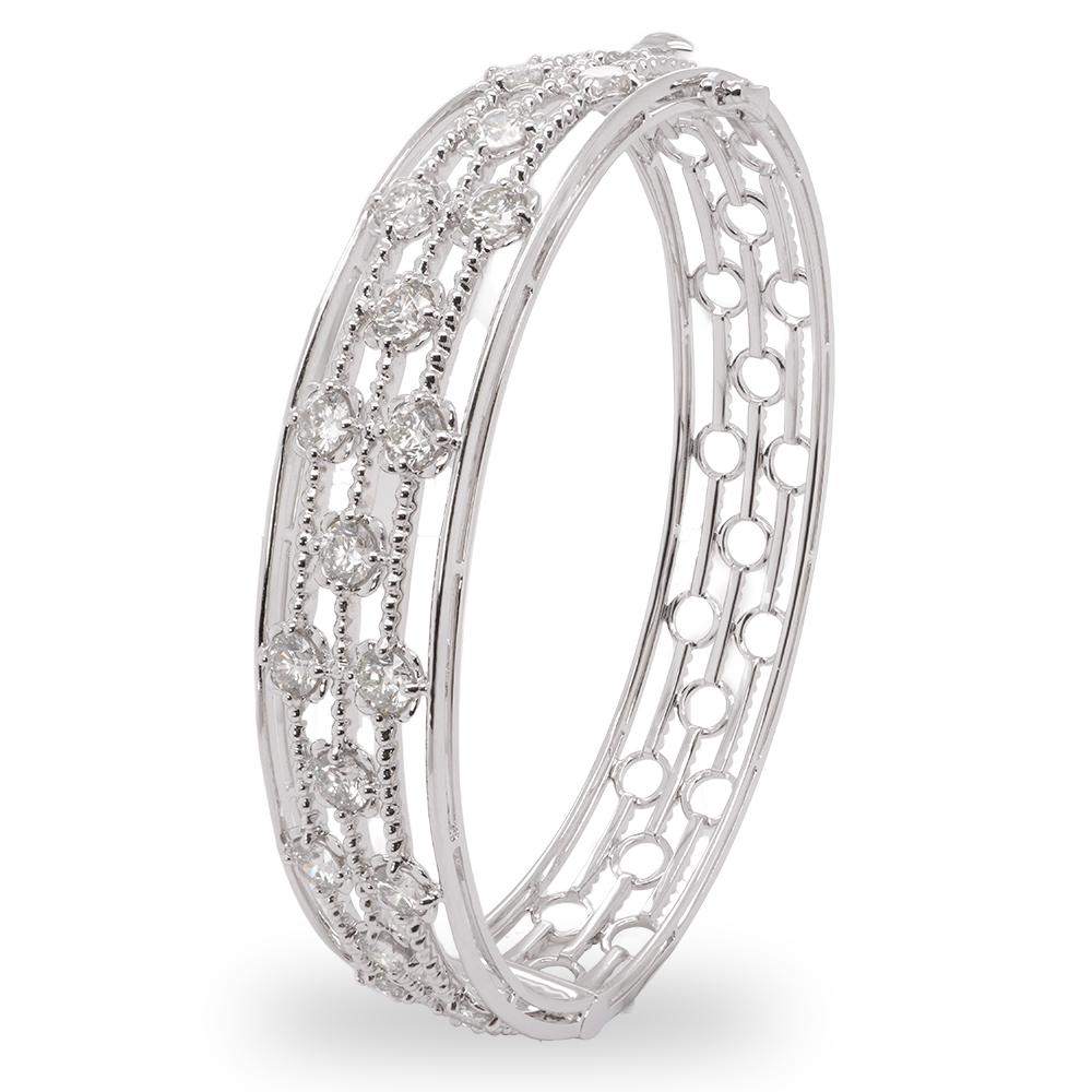 3,39 Karat Weißer Diamant F Farbe VS Reinheit Armband Designer Tragetasche im Zustand „Neu“ im Angebot in Hung Hom, HK