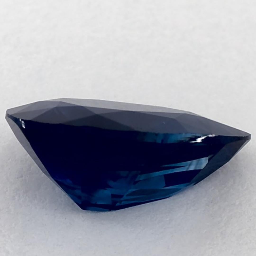 Gema suelta de zafiro azul pera de 3.39 qt en Nuevo estado para la venta en Fort Lee, NJ