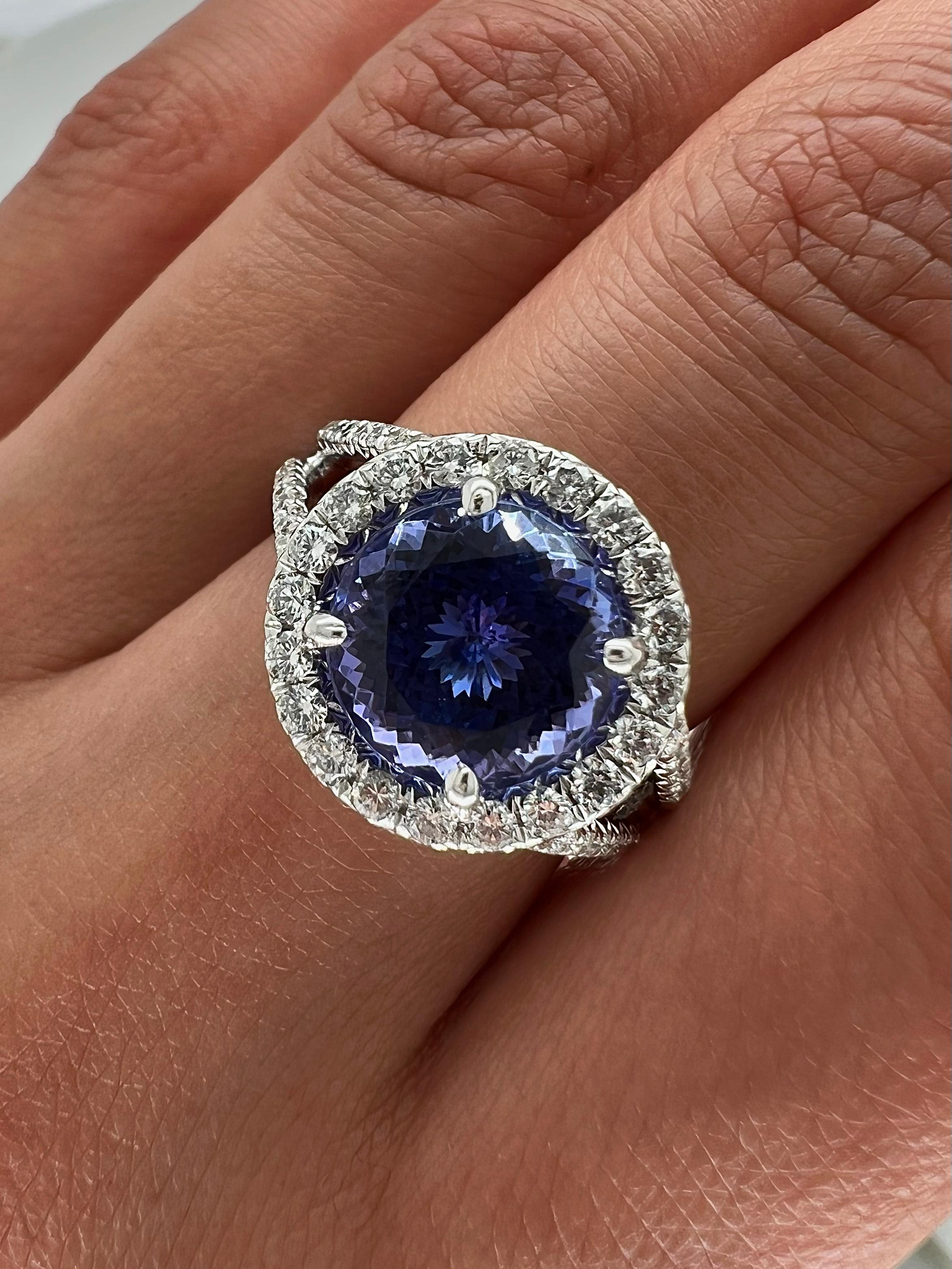 4.15 Total Carat Tanzanite and Diamond Engagement Ring In New Condition For Sale In New York, NY