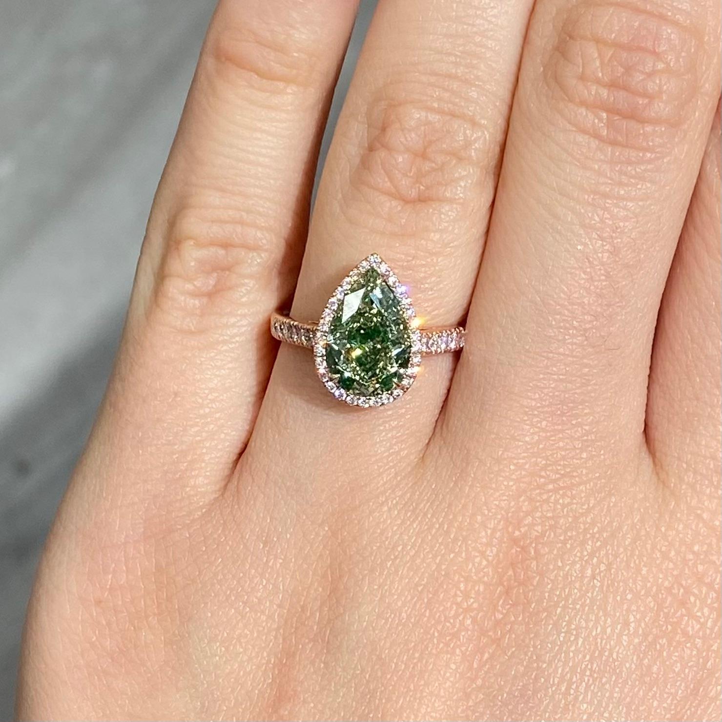 green diamonds ring
