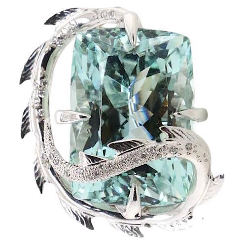 Broche/pendentif dragon crocodile en or blanc 18 ct aigue-marine en vente