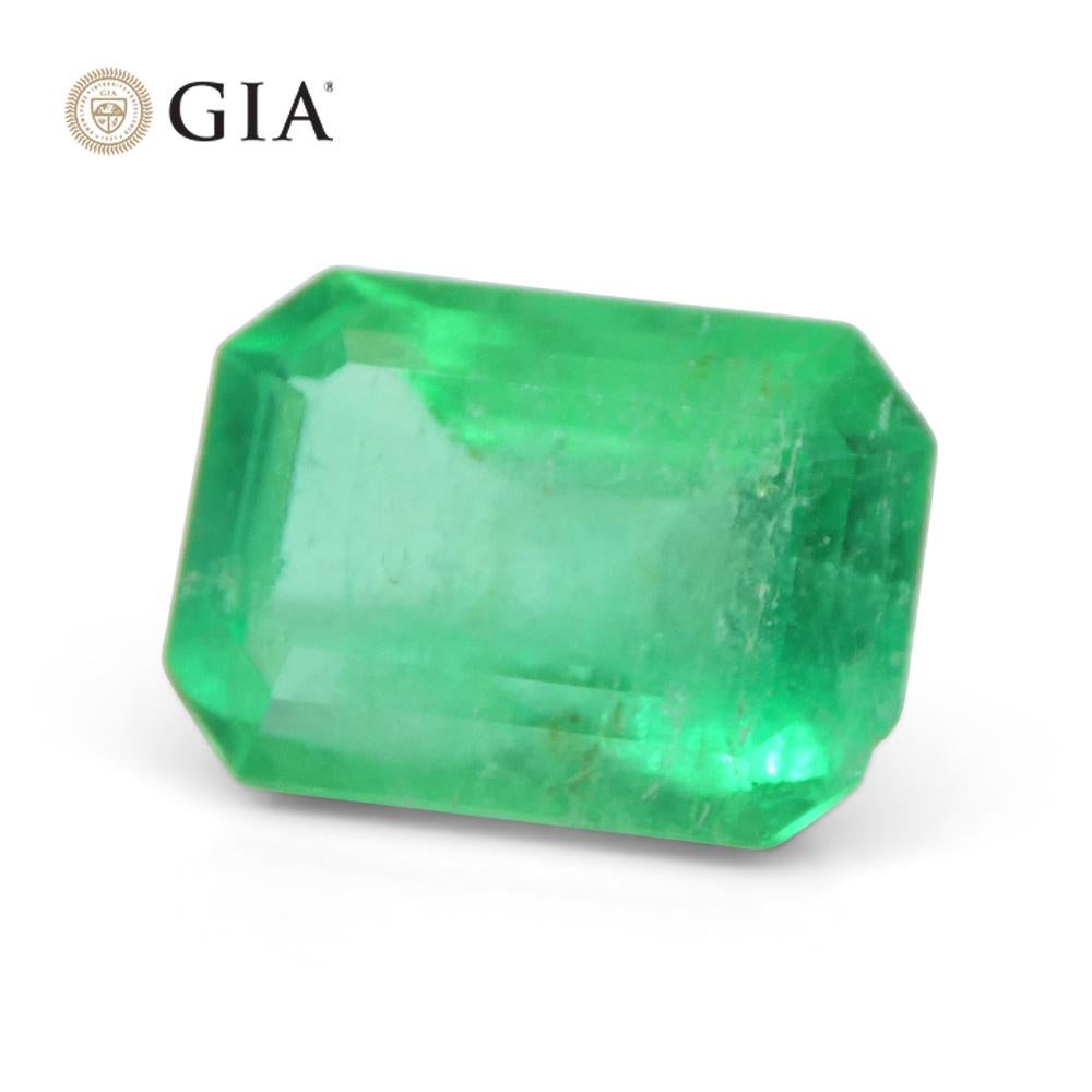 3.3ct Octagonal/Emerald Green Emerald GIA Certified Colombia   For Sale 4