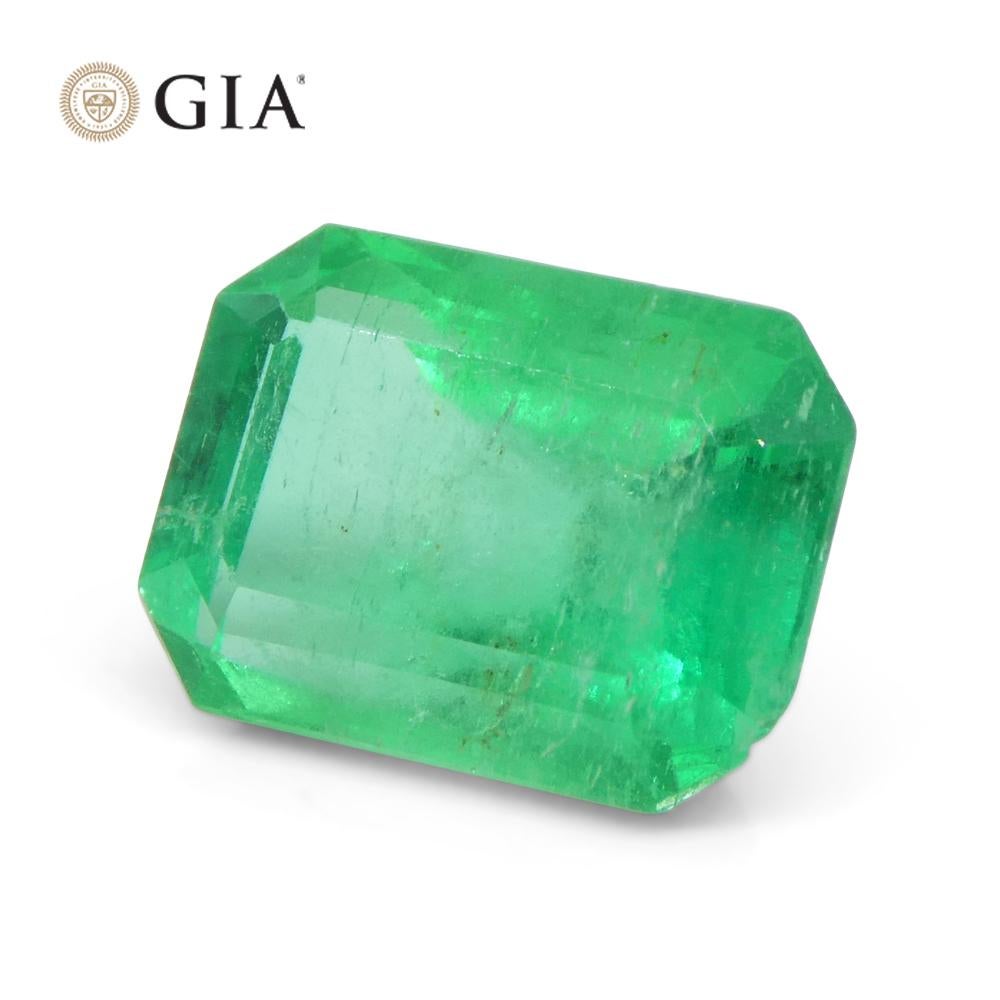 Octagon Cut 3.3ct Octagonal/Emerald Green Emerald GIA Certified Colombia   For Sale
