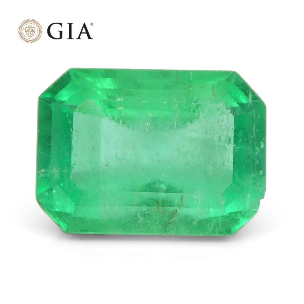 3.3ct Octagonal/Emerald Green Emerald GIA Certified Colombia   In New Condition For Sale In Toronto, Ontario