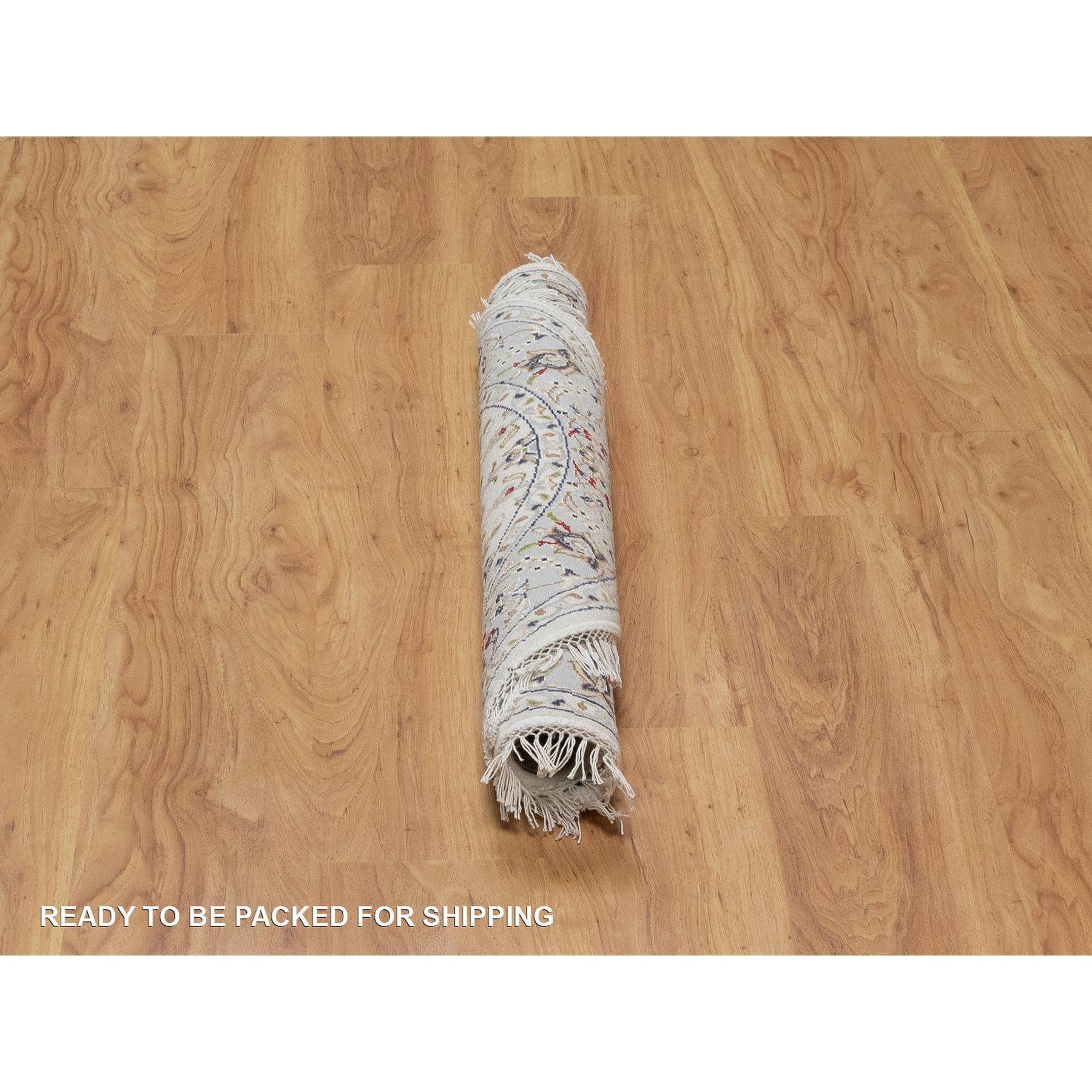 Alfombra Redonda de Lana y Seda Anudada a Mano con Diseño de Medallón Floral Nain Marfil 3'3 