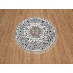 3'3"x3'3" Ivory Nain with Medallion Design Hand Knotted Wool and Silk Round Rug