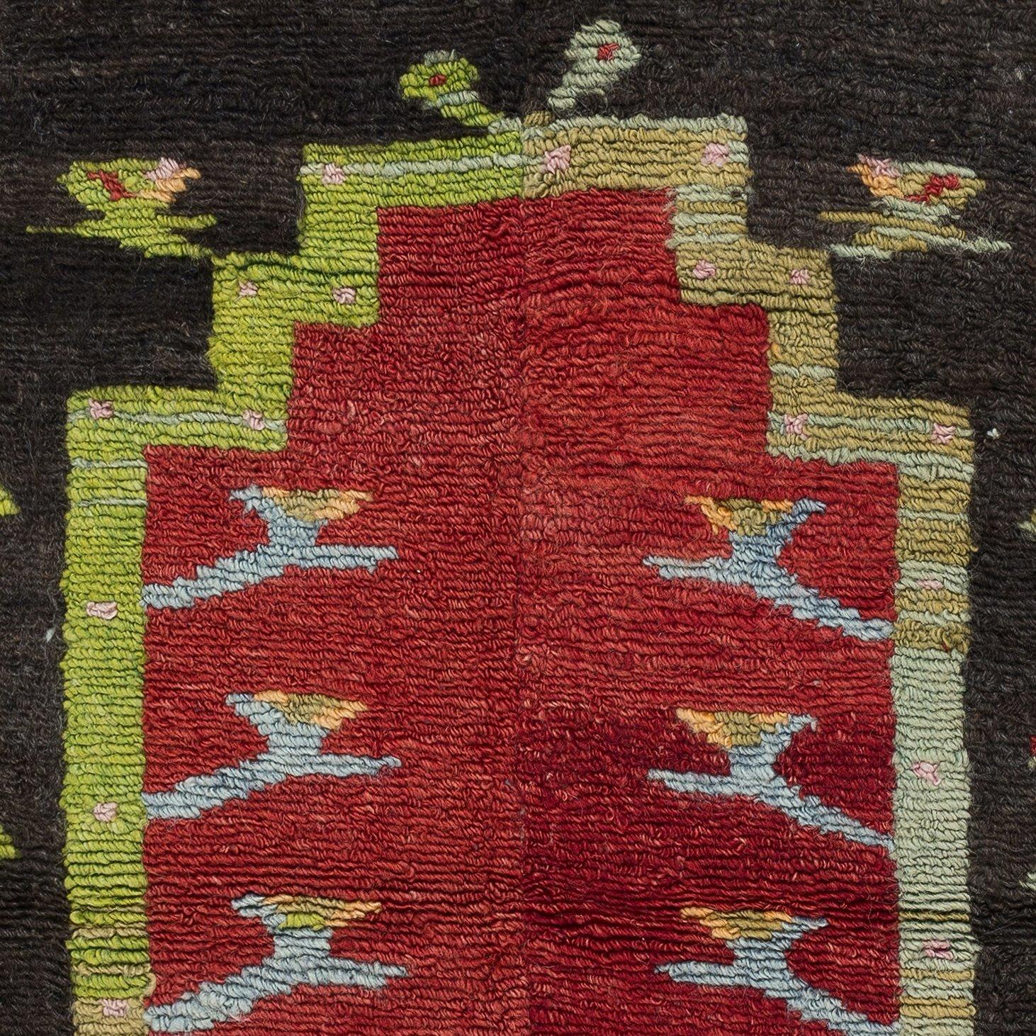 3.3x4.2 Ft Small Handmade Rug, Vintage Turkish Prayer Rug, Decorative Prayer Mat In Good Condition For Sale In Philadelphia, PA