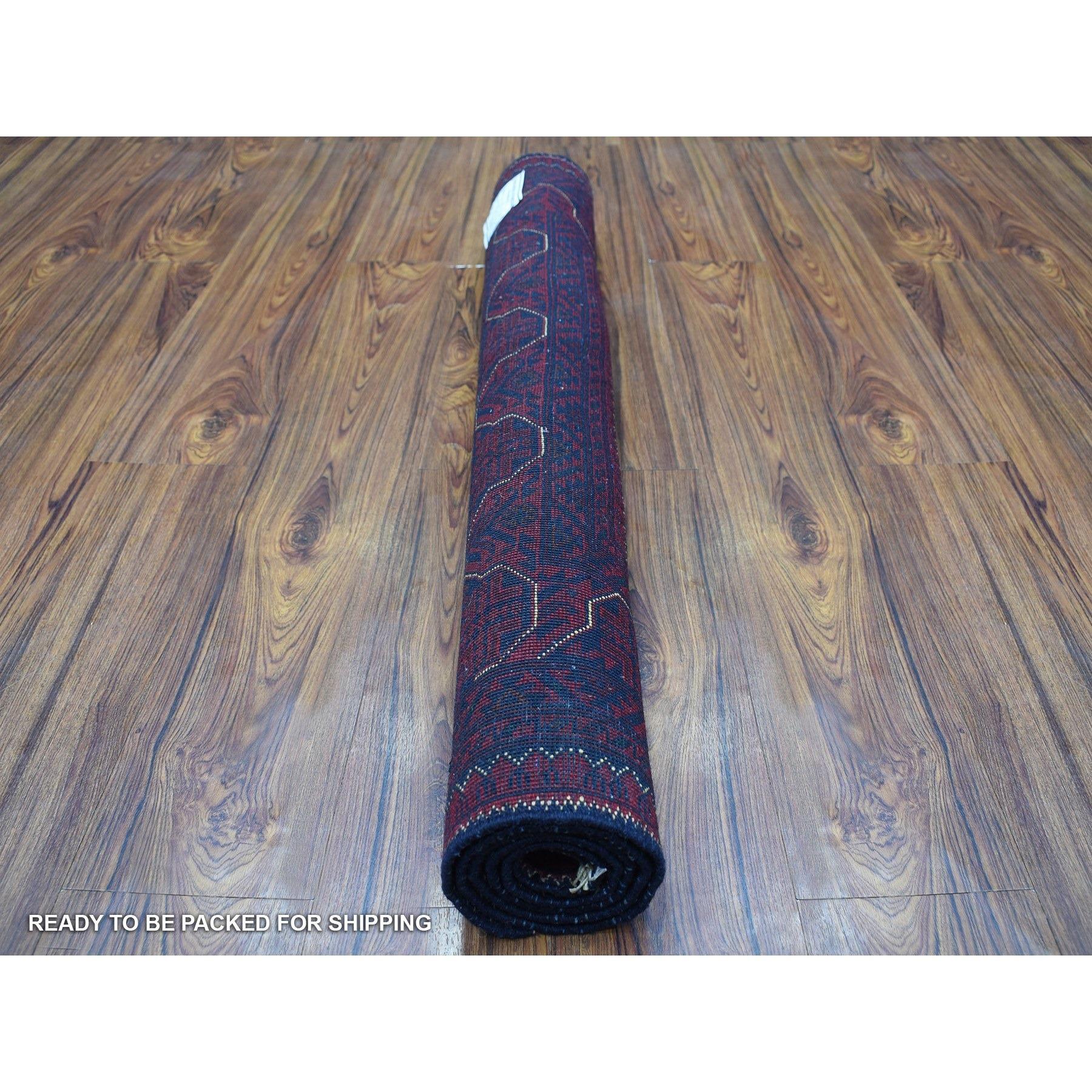 Hand-Knotted 3'3