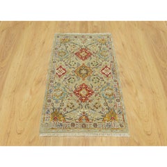 3'3"x5' Beige The Sunset Rosettes Wool and Silk Hand Knotted Oriental Rug