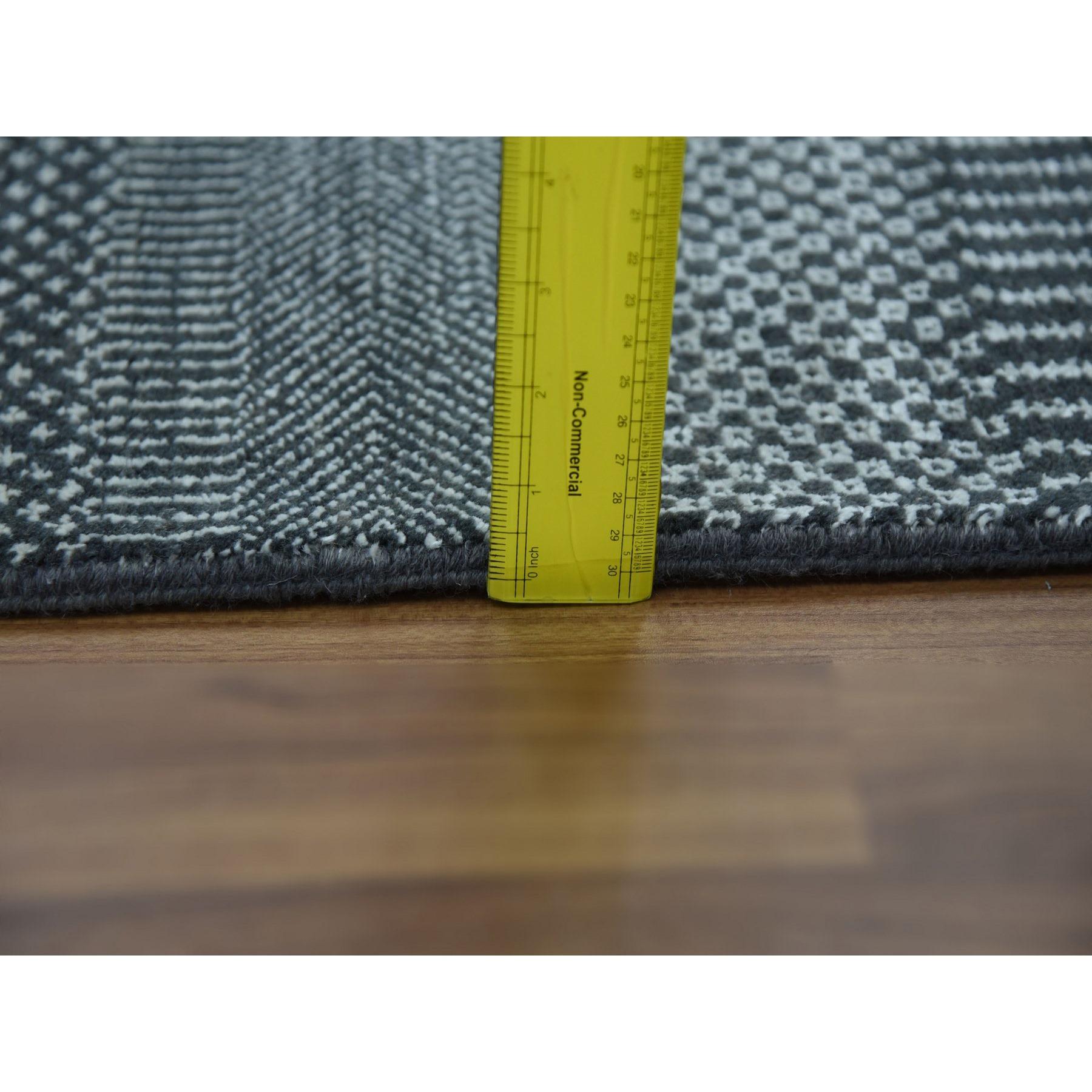 Contemporary 3'3