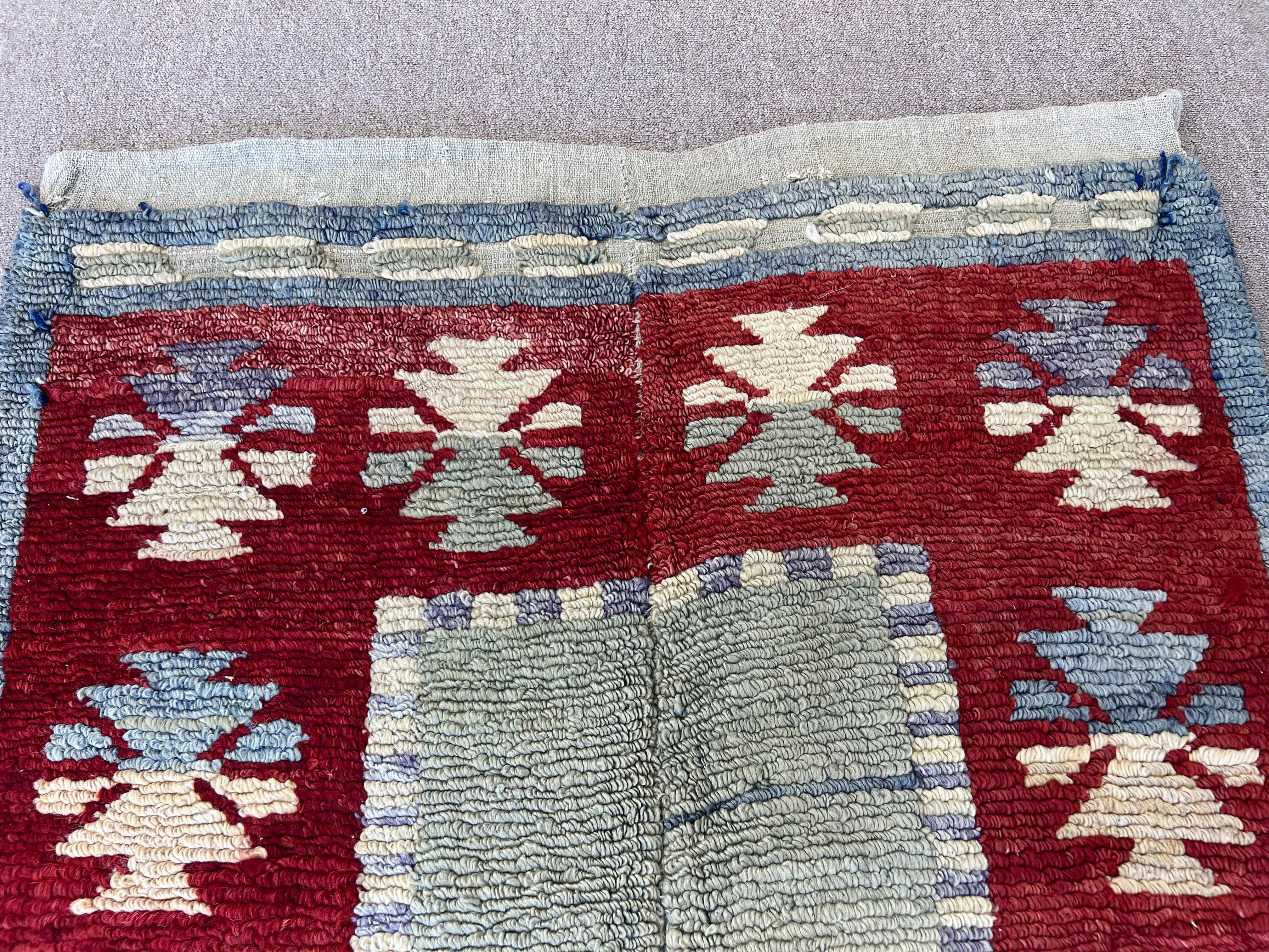 3.3x6.4 Ft One-of-a-Kind Vintage Handmade Turkish Tulu Accent Rug Made of Wool (Tapis d'accent turc en laine) en vente 4