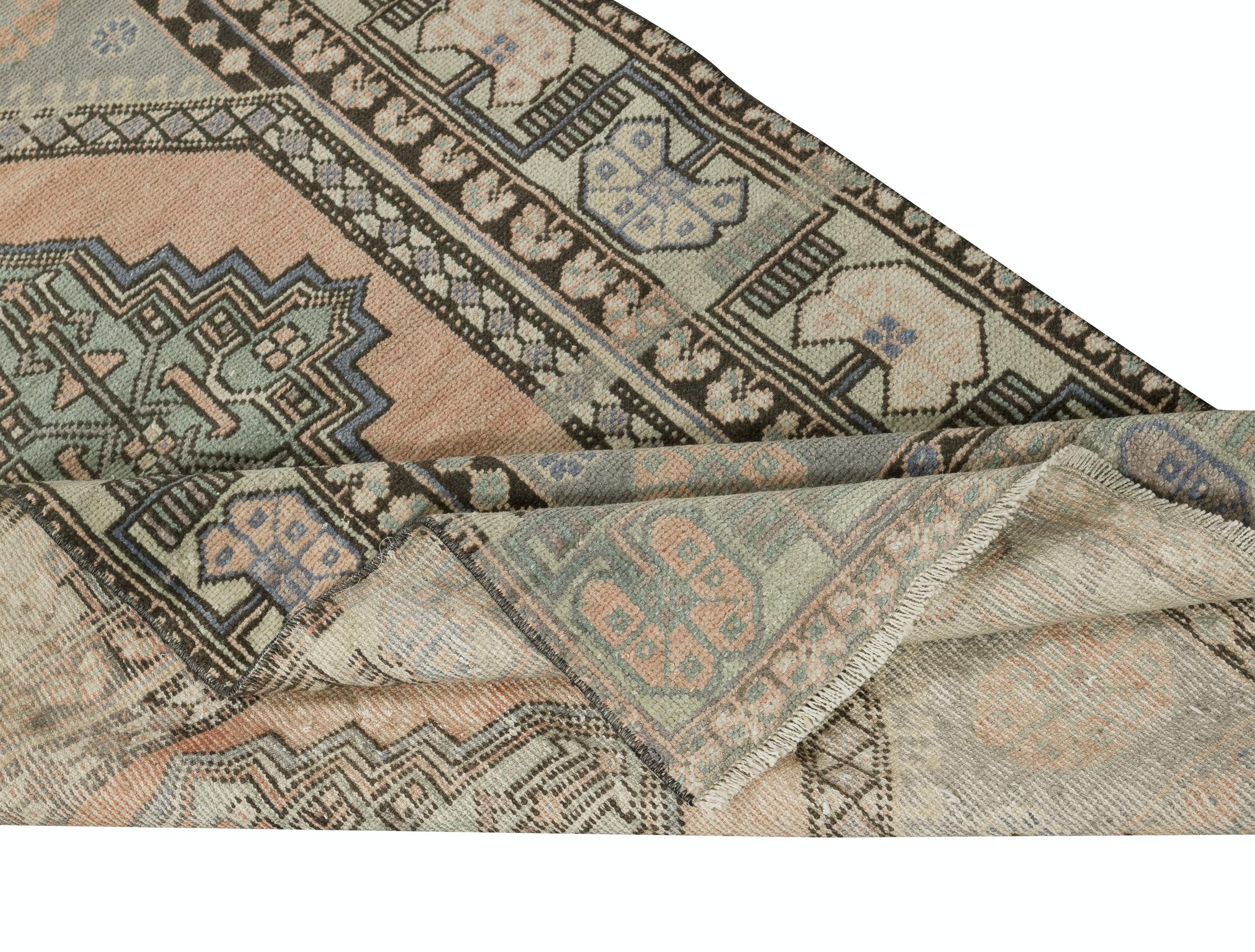 3.3x6.5 Ft Traditioneller Vintage Handgefertigter Türkischer Orientteppich. 100% Wolle (Rustikal) im Angebot