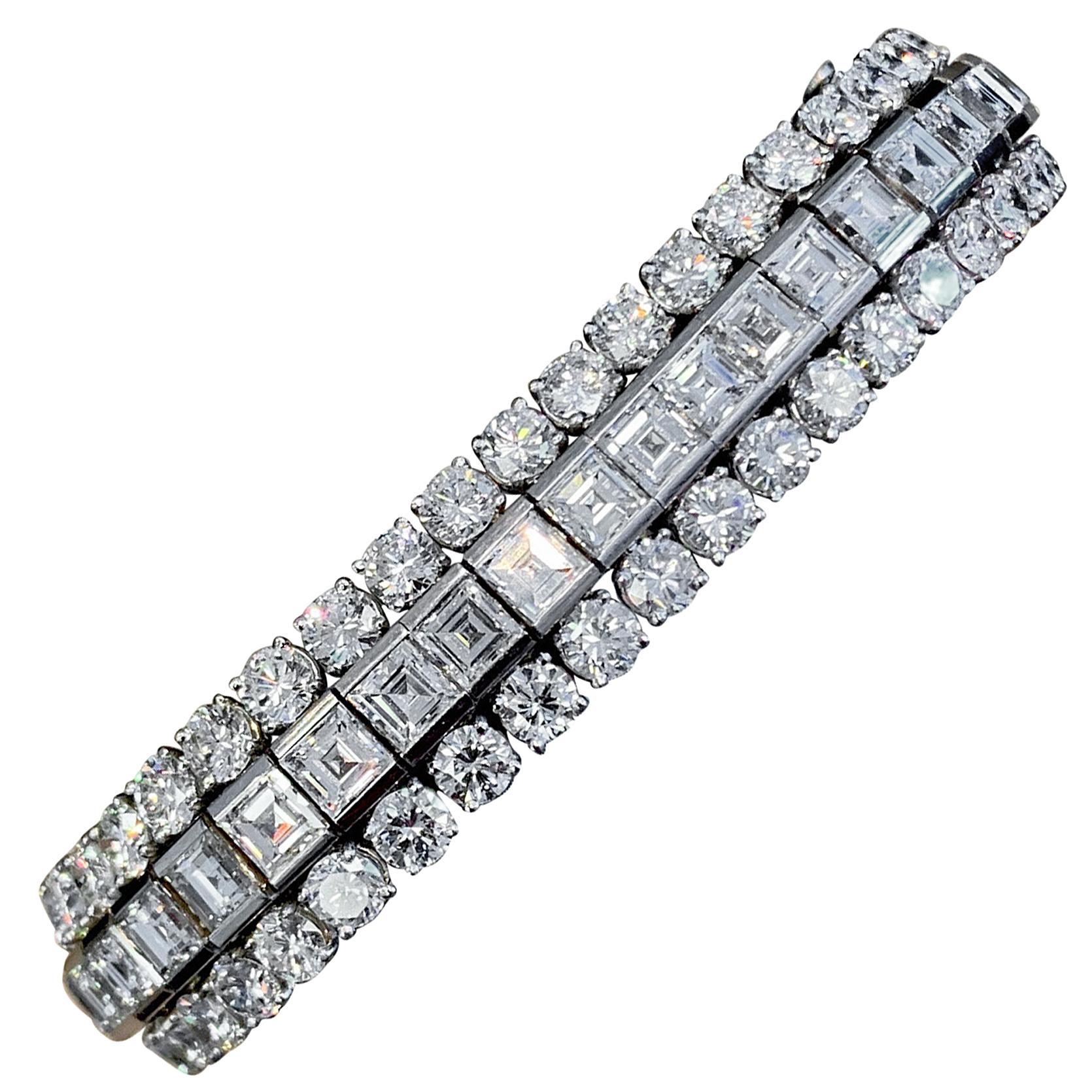 34 Carat Retro Diamond Platinum Bracelet