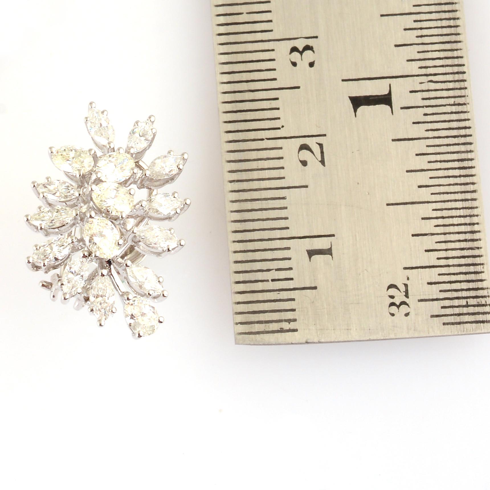 Taille poire 3.4 Carat SI Clarity HI Color Marquise Pear Diamond Earrings 18 Karat White Gold en vente