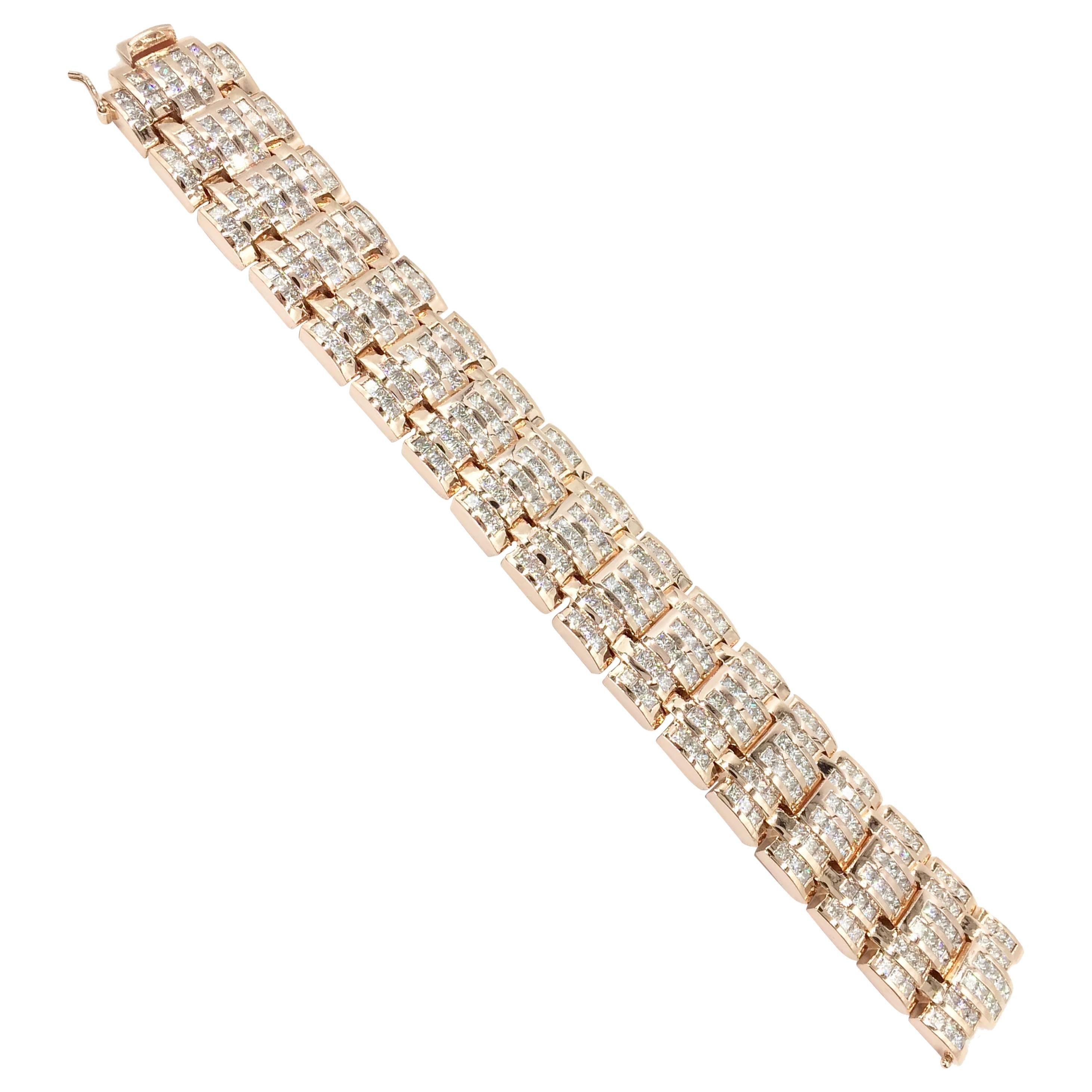 34 Carat Total Weight Diamond 14 Karat Rose Gold Wide Link Bracelet For Sale