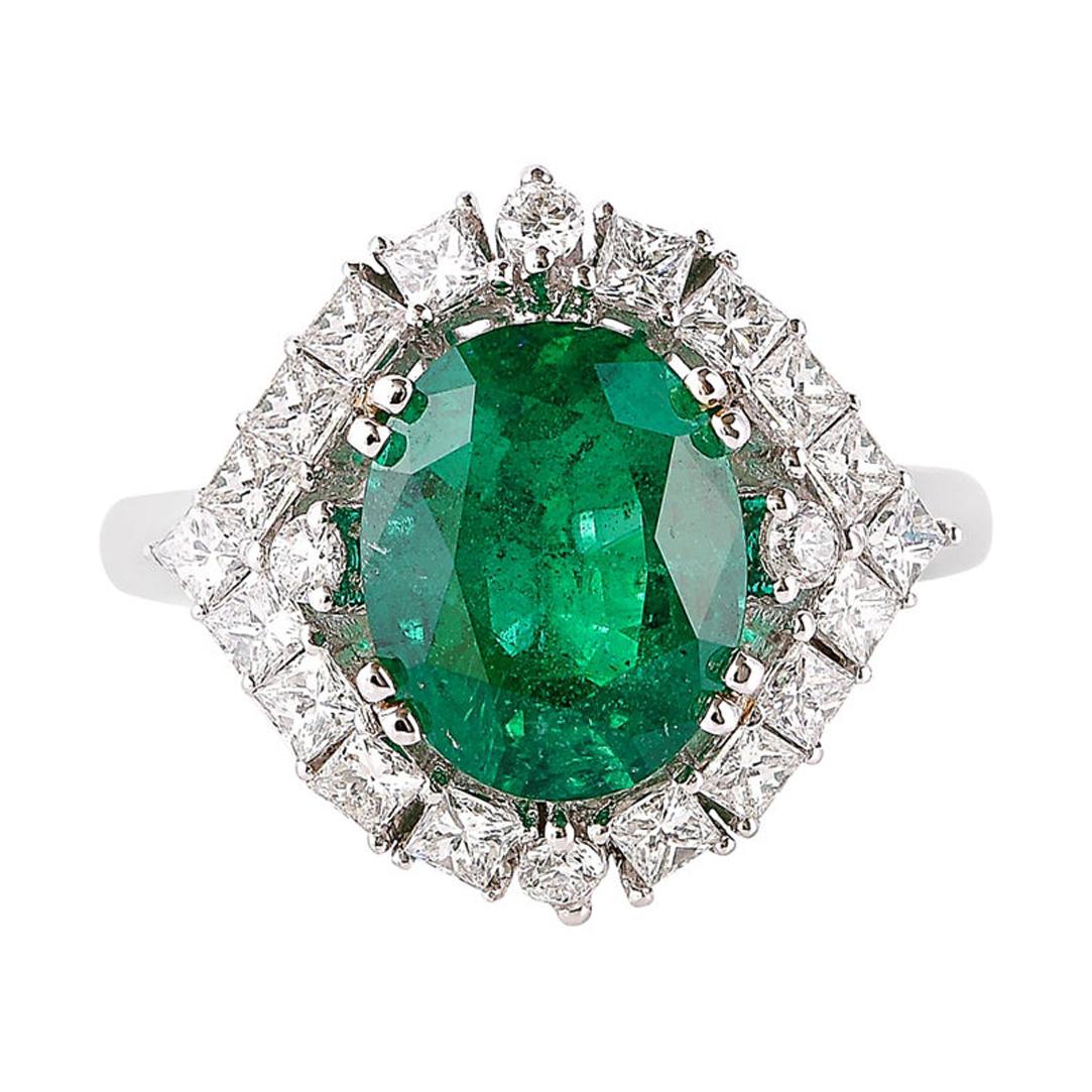 GRS Certified 3.4 Carat Zambian Emerald and Diamond Ring in 18 Karat White Gold For Sale