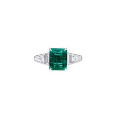 Natural 3.4cts Emerald Ring in 18k Solid White Gold