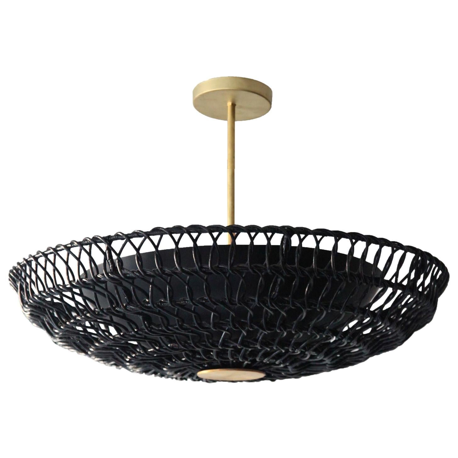 Lampada a sospensione da 34" in rattan nero intrecciato a mano, stelo da 10" (15" OAH)