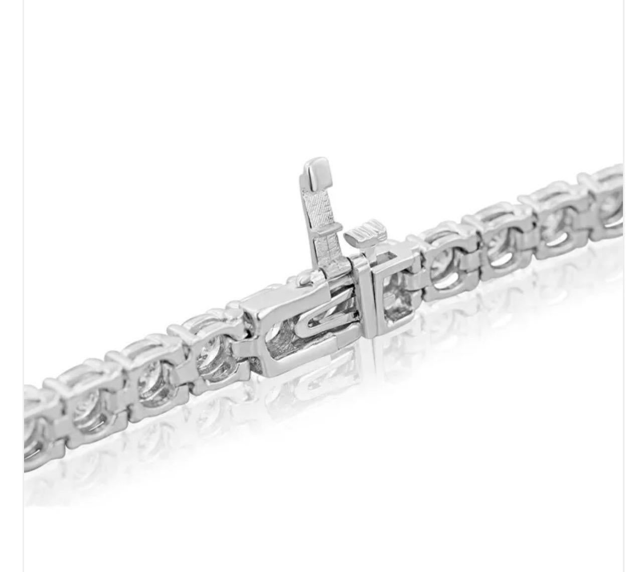 34 Round Diamond 35 Pointer Each Tennis Bracelet in 18 Karat Gold 11.9 Carat 7 