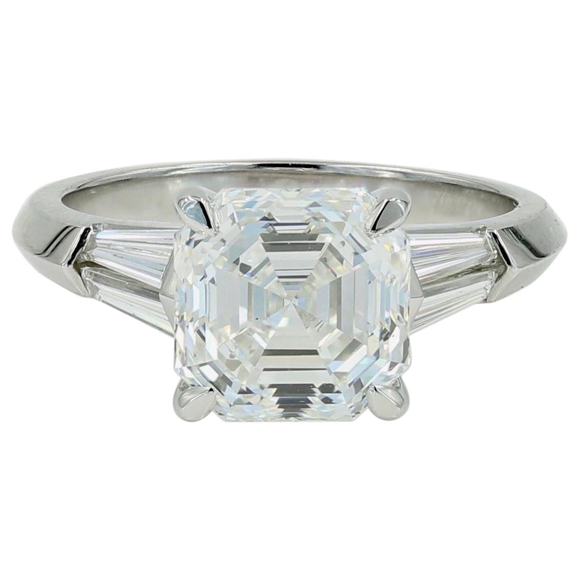 3.40 Carat Asscher Cut Diamond Ring with 4 Baguette Cut Diamonds in Platinum