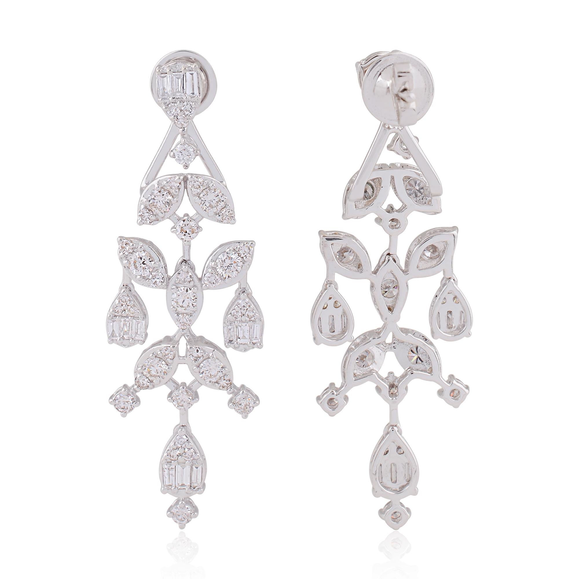 Artikel-Code :- AR-SEE-1496 (14K)
Bruttogewicht :- 10.18 gm
14k Weißgold Gewicht :- 9.50 gm
Natürlicher Diamant Gewicht :- 3.40 Ct. ( DURCHSCHNITTLICHE DIAMANT-REINHEIT SI1-SI2 & FARBE H-I )

✦ Größenbestimmung
.....................
Wir können die