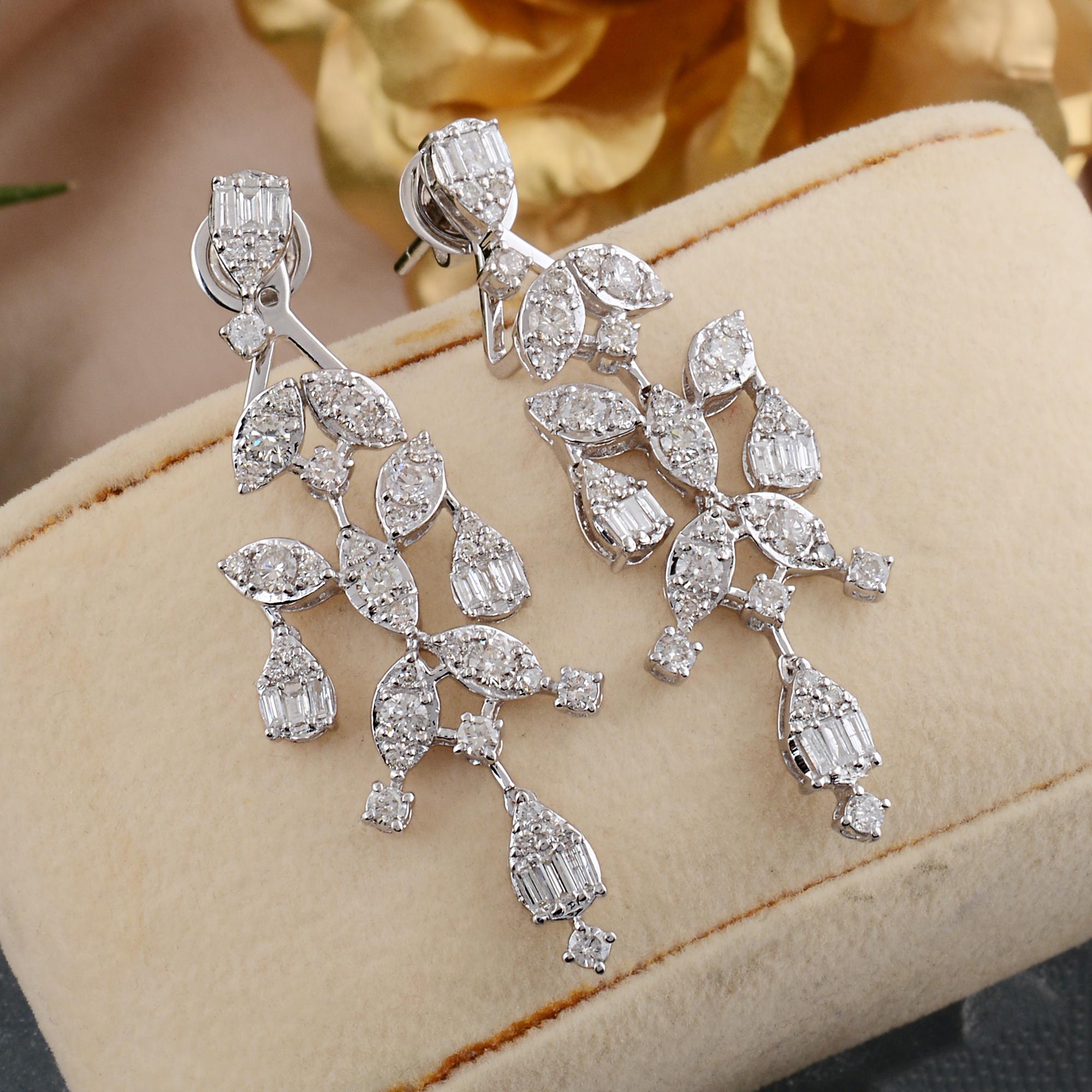3,40 Karat Baguette-Diamant-Jacket-Ohrringe 14 Karat Weißgold Handgefertigter Schmuck (Baguetteschliff) im Angebot