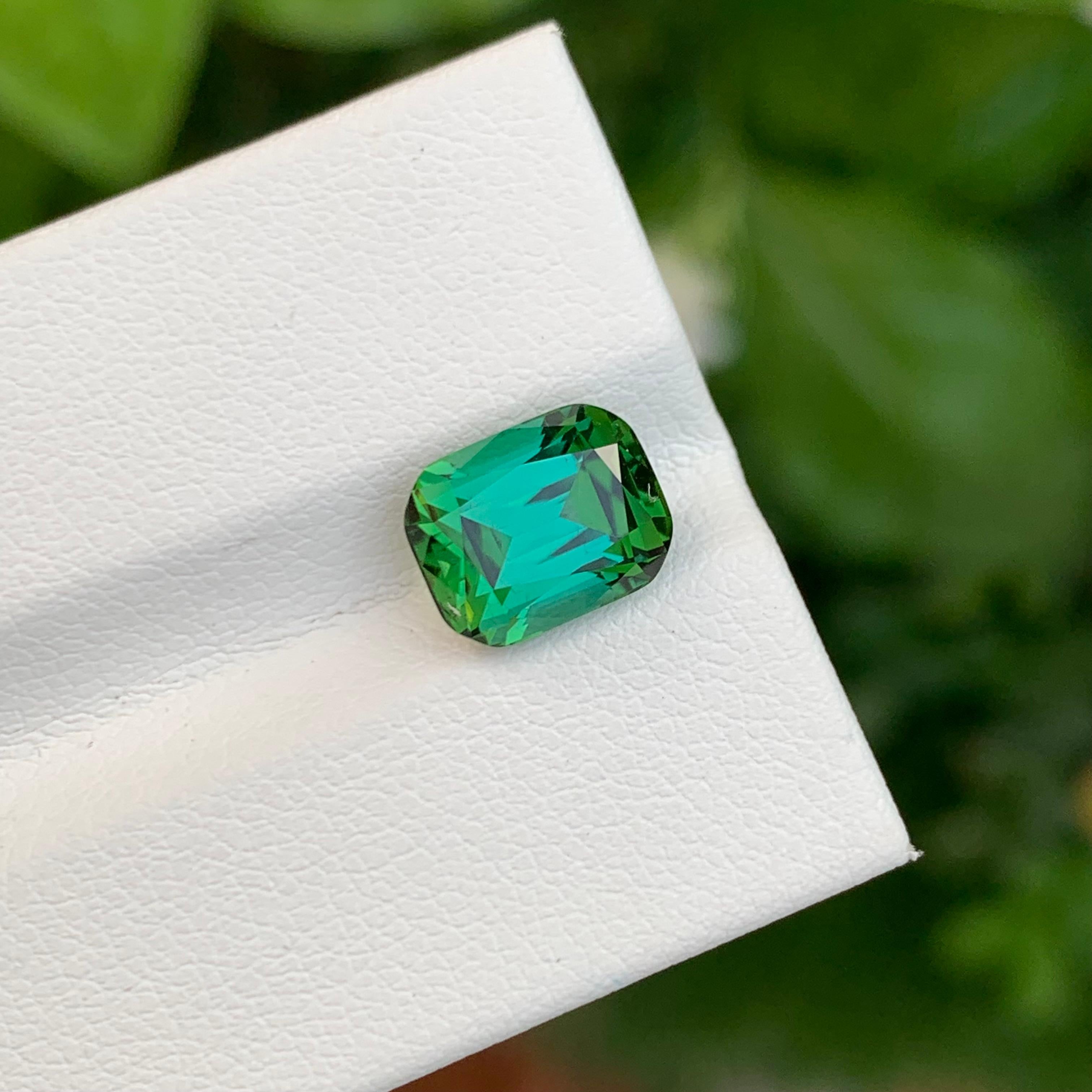 Taille coussin 3.40 Carat Marvellous Natural Loose Blue Green Tourmaline Cushion Shape Gemstone (pierre précieuse en forme de coussin) en vente