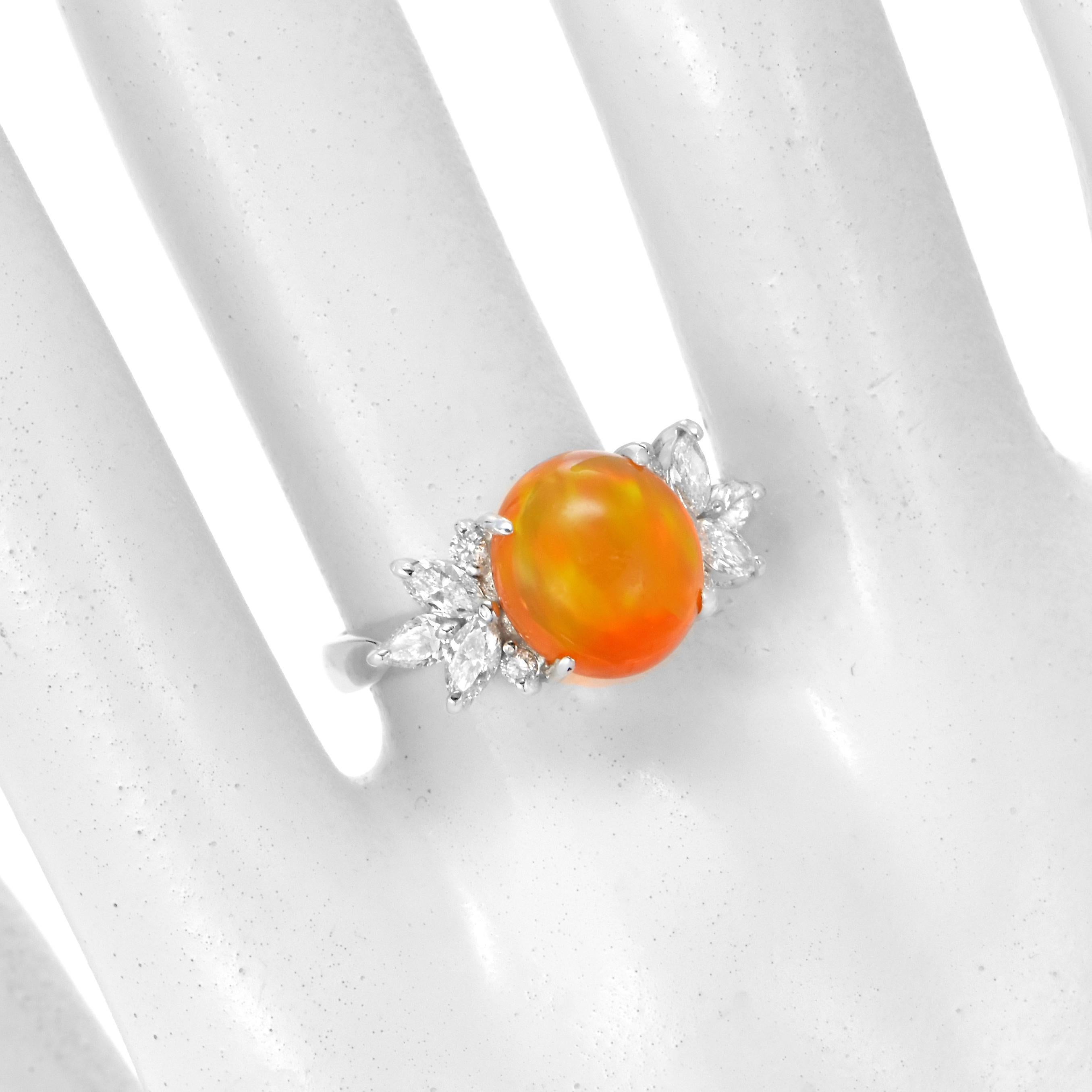3.40 Carat Natural Caribbean Fire Opal and Diamond Ring Made in Platinum In New Condition For Sale In Tokyo, JP