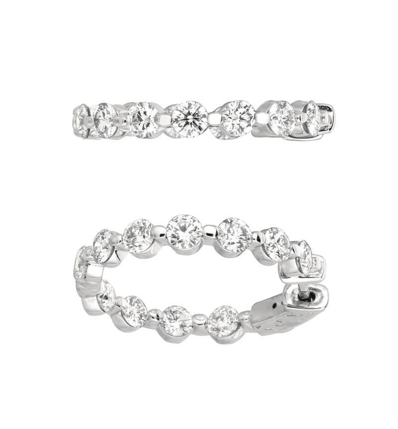 
3.40 Carat Natural Diamond Hoop Earrings G SI 14K White Gold

    100% Natural, Not Enhanced in any way Round Cut Diamond Earrings
    4.40CT
    G-H 
    SI  
    14K White Gold  7.10 grams, Prong style 
    1 inch in width, 1/8 inch in width
   