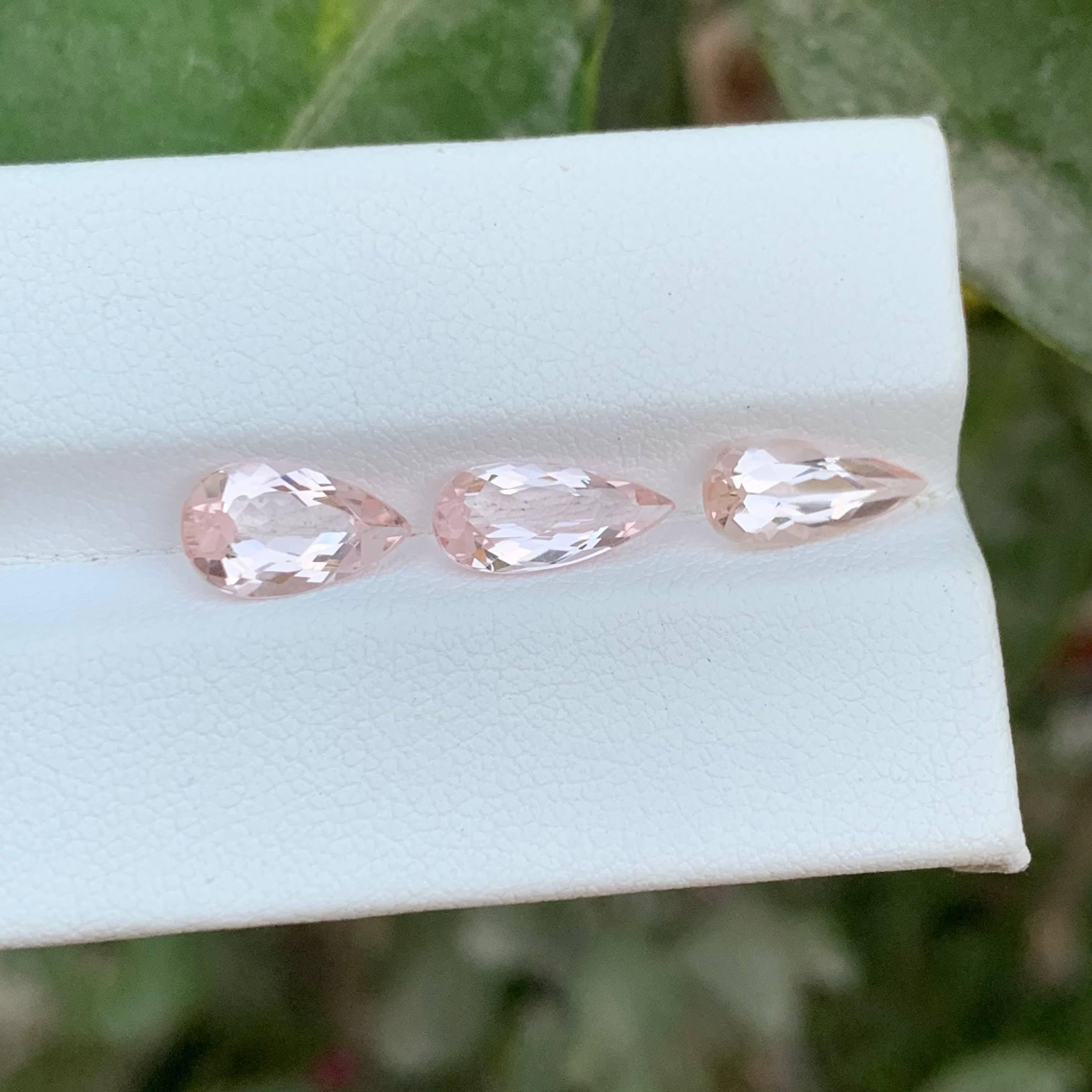 3,40 Karat Natürliche Lose 3 Stück Pfirsich Morganit Stein Birnenschliff Afrikanischer Edelstein im Angebot 3