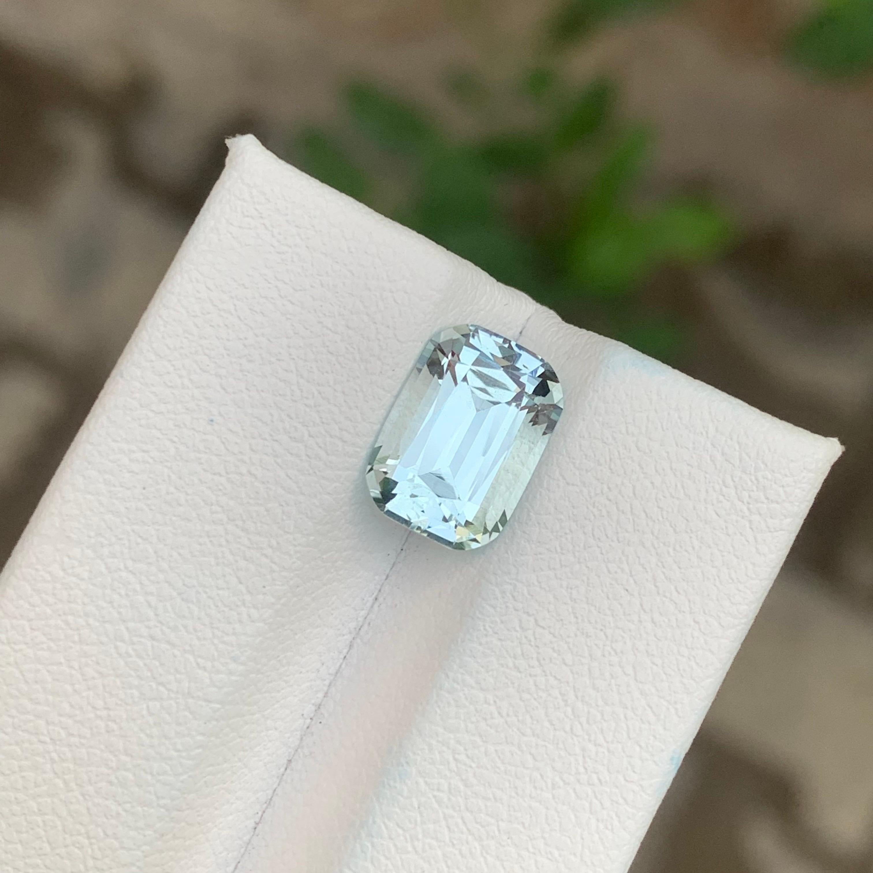 Women's or Men's 3.40 Carat Natural Loose Aquamarine Cushion Shape Pakistan’s Gemstone For Sale