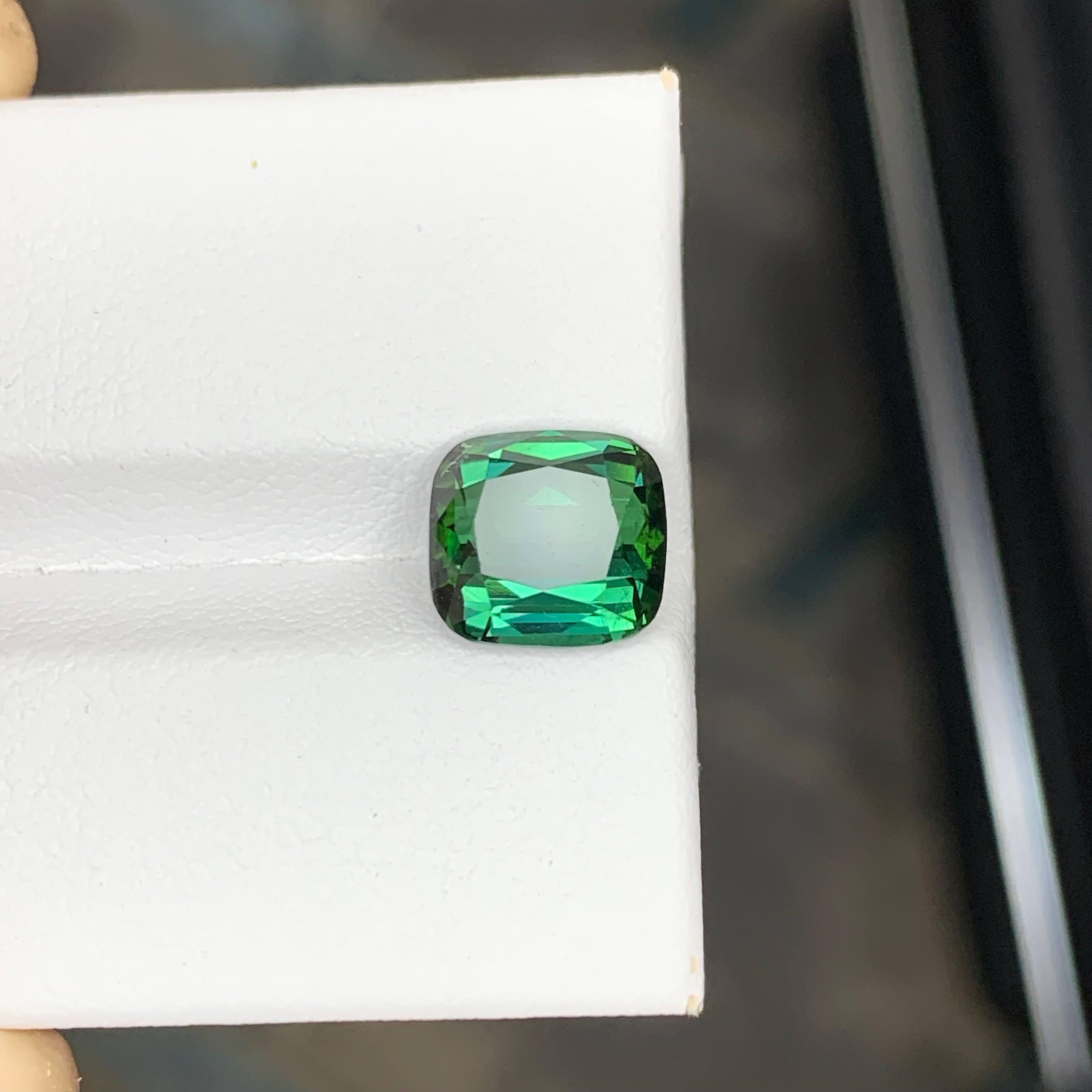 3.40 Carat Natural Loose Bluish Green Tourmaline Cushion Cut Afghan Gemstone In New Condition For Sale In Bangkok, TH