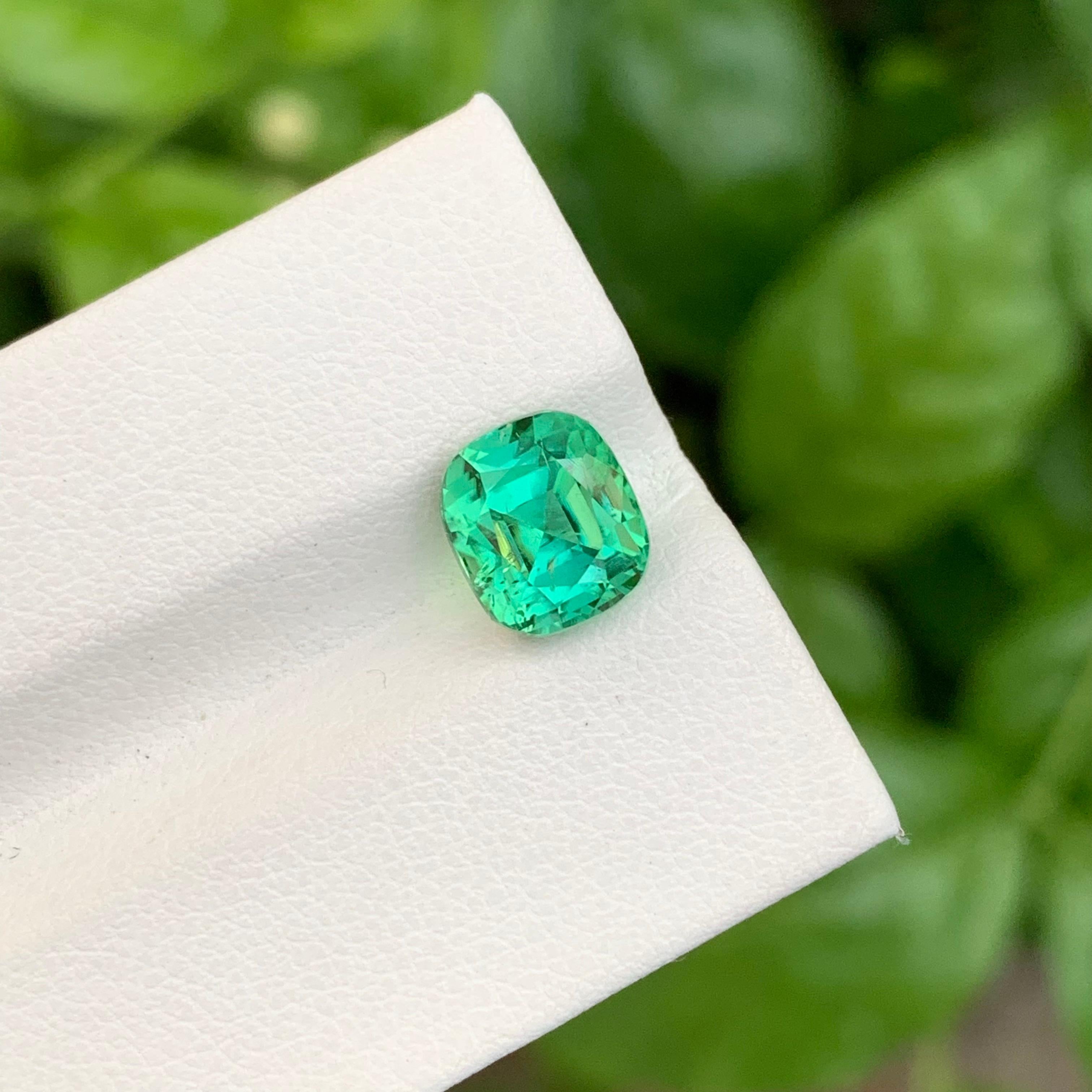 3.40 Carat Natural Loose Green Lagoon Tourmaline Cushion Shape Gem For Jewellery For Sale 1