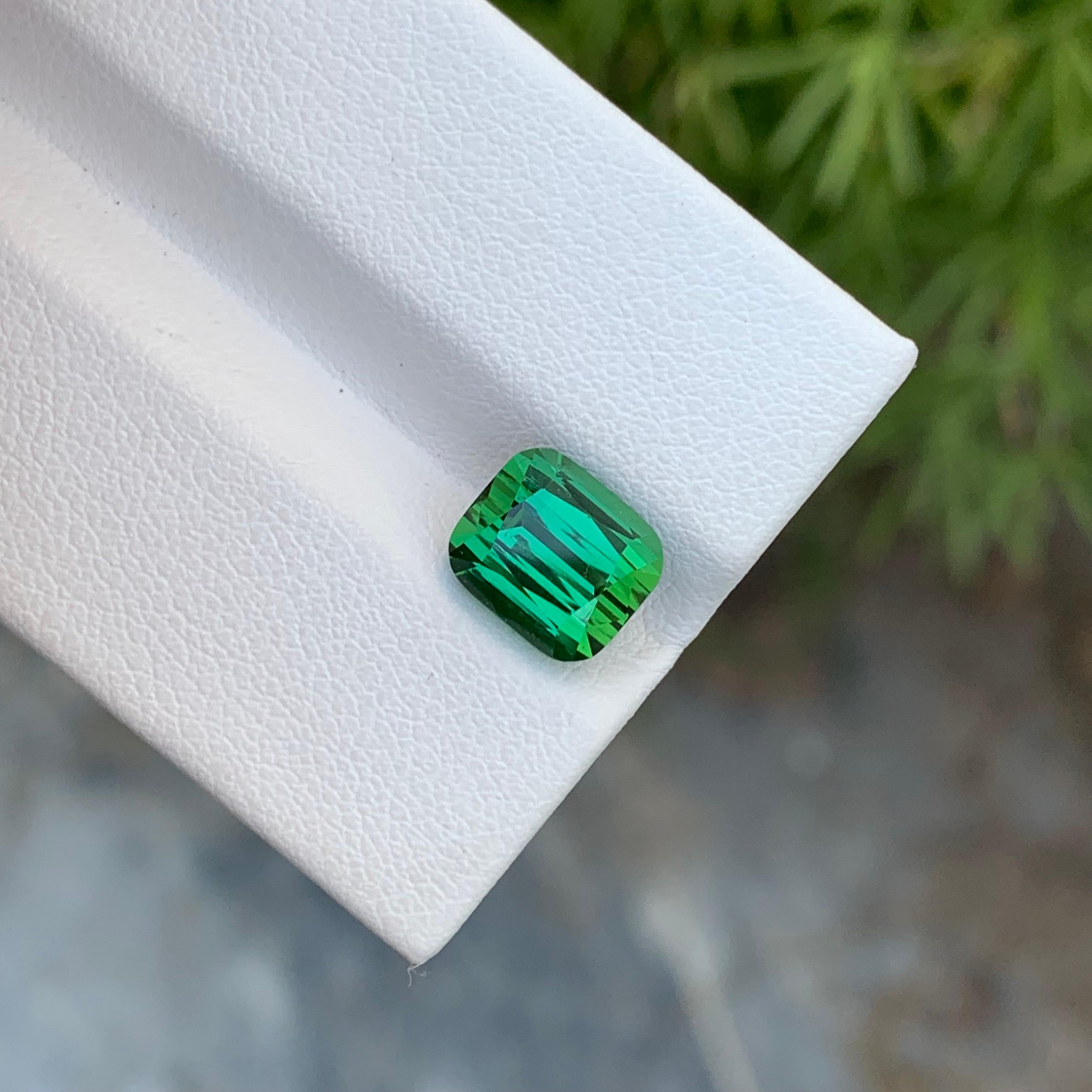 3.40 Carat Natural Loose Green Lagoon Tourmaline Cushion Shape Gem For Ring In New Condition For Sale In Peshawar, PK