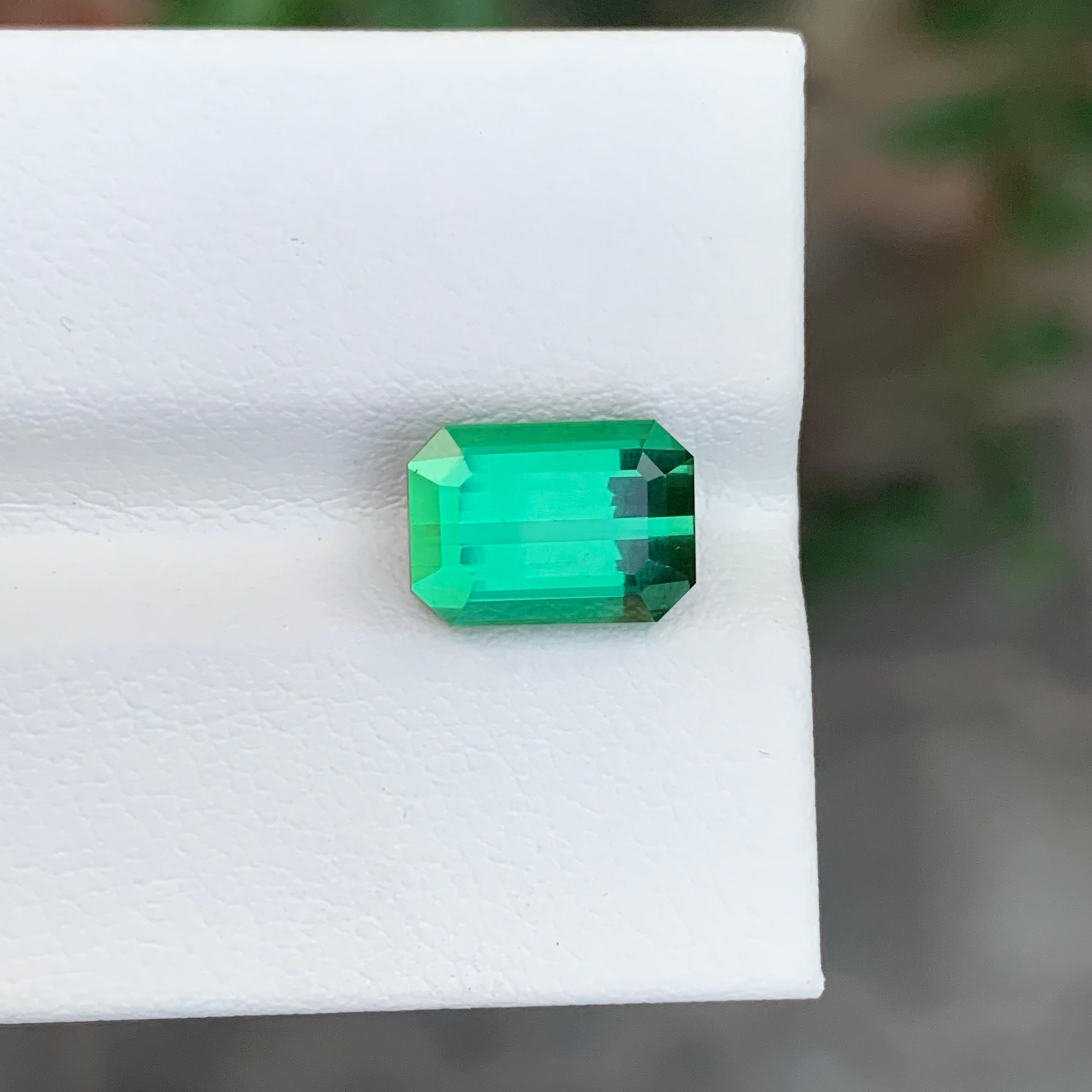 3.40 Carat Natural Loose Green Tourmaline Emerald Shape Gemstone (pierre précieuse en forme d'émeraude) Neuf - En vente à Peshawar, PK