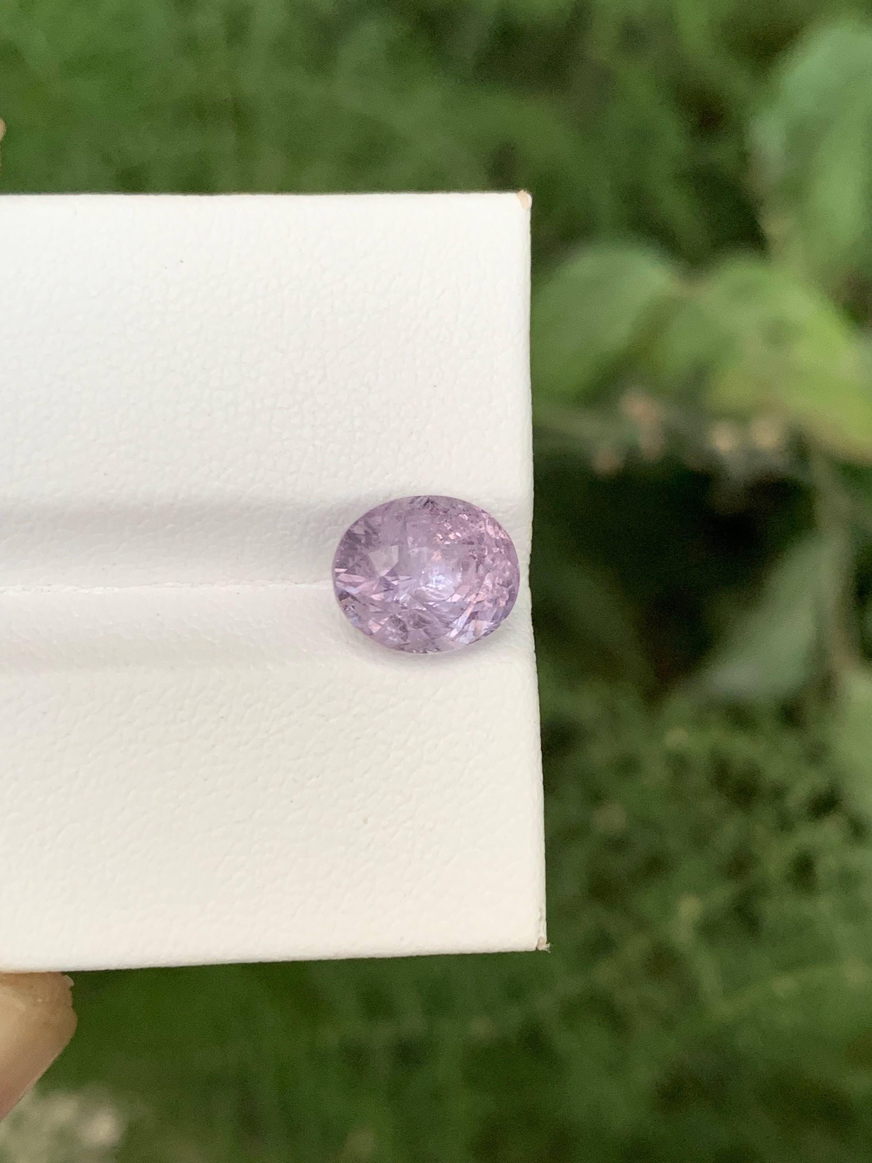 da uomo o donna 3,40 Carati Nature Spinello Lavanda Sciolto Taglio Ovale Gemma della Tanzania in vendita