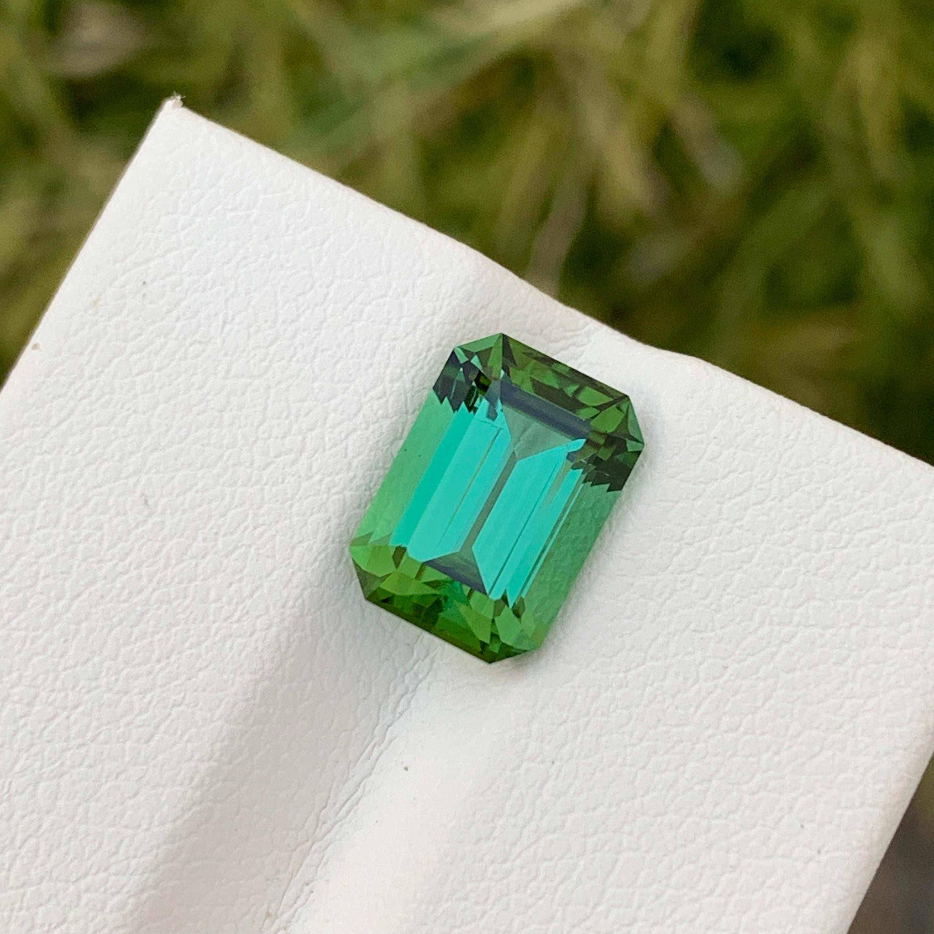 Women's or Men's 3.40 Carat Natural Loose Blueish Green Tourmaline Emerald Shape Gem Earth Mine For Sale
