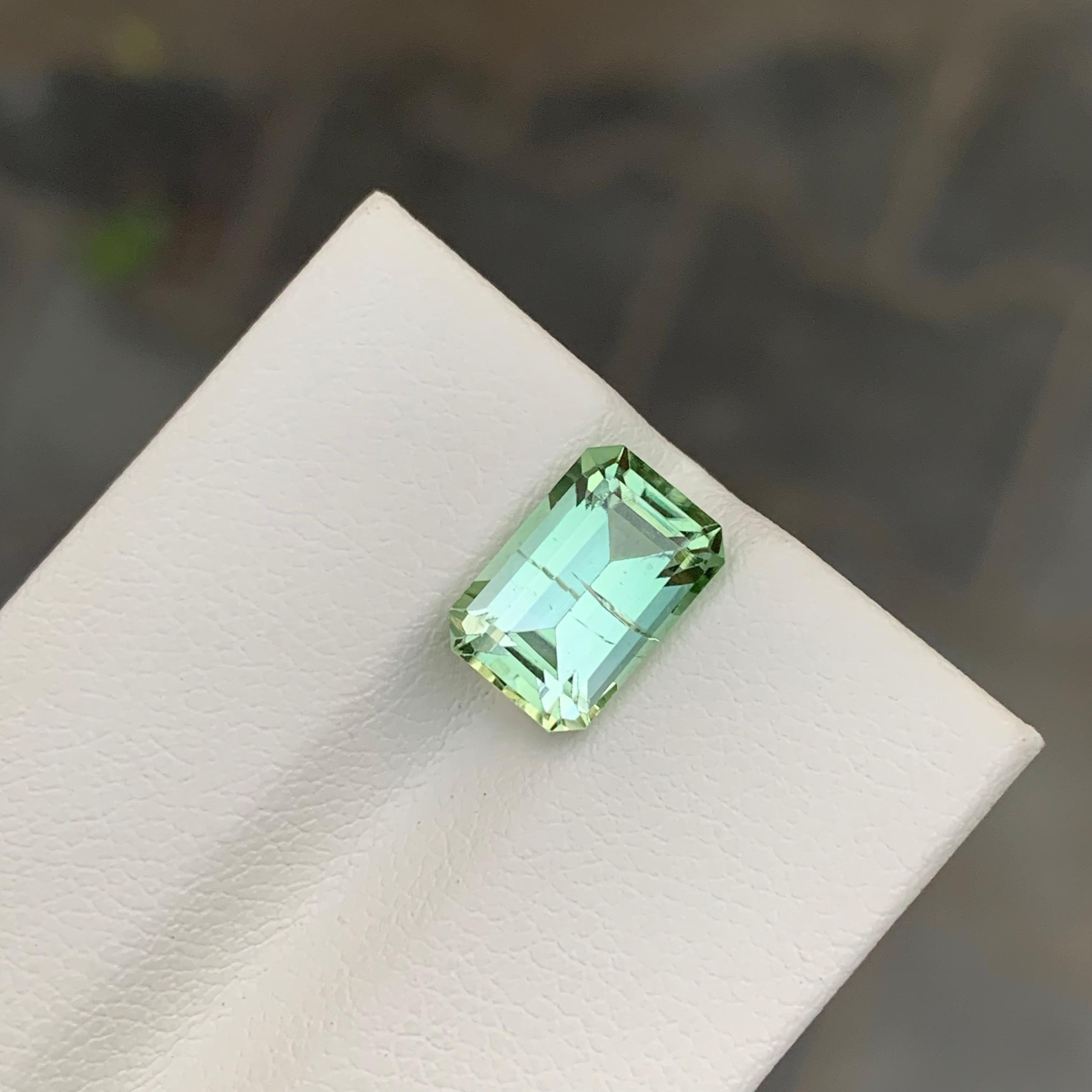 Superbe tourmaline naturelle non sertie de 3,40 carats Neuf - En vente à Peshawar, PK